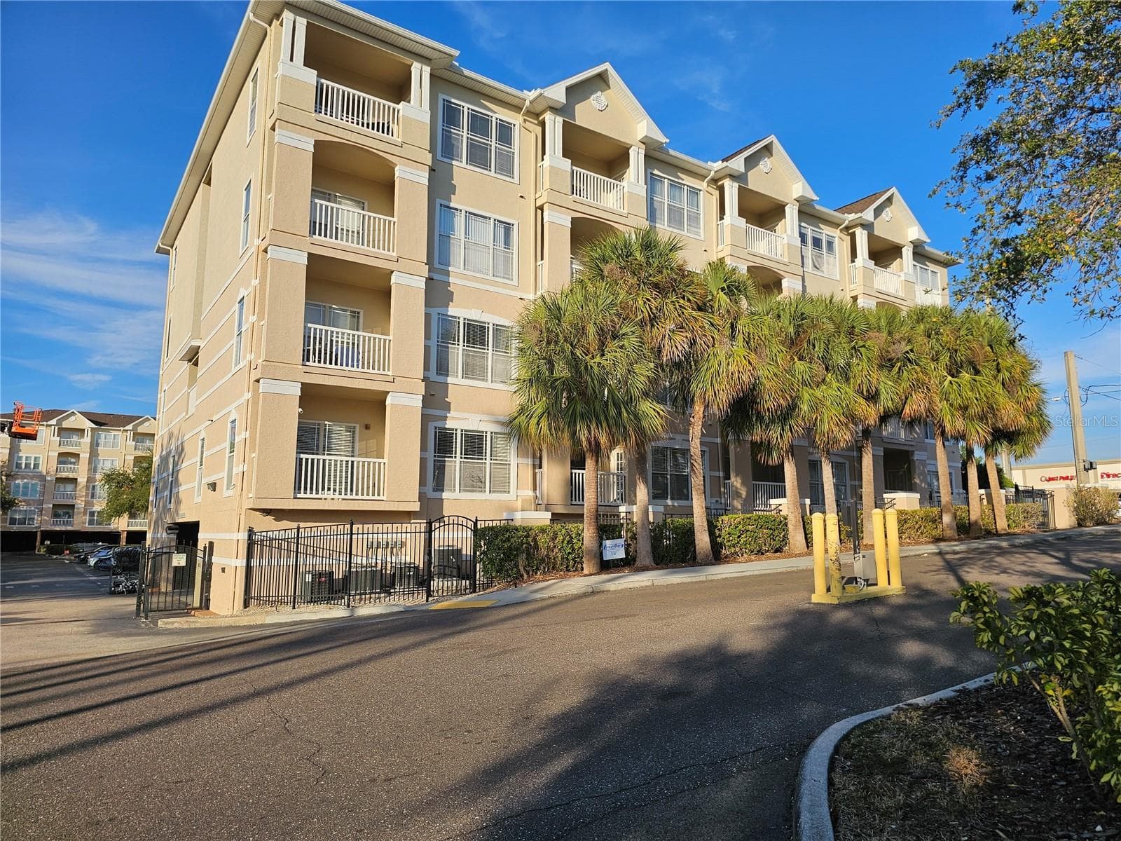 1216 S MISSOURI AVE #202