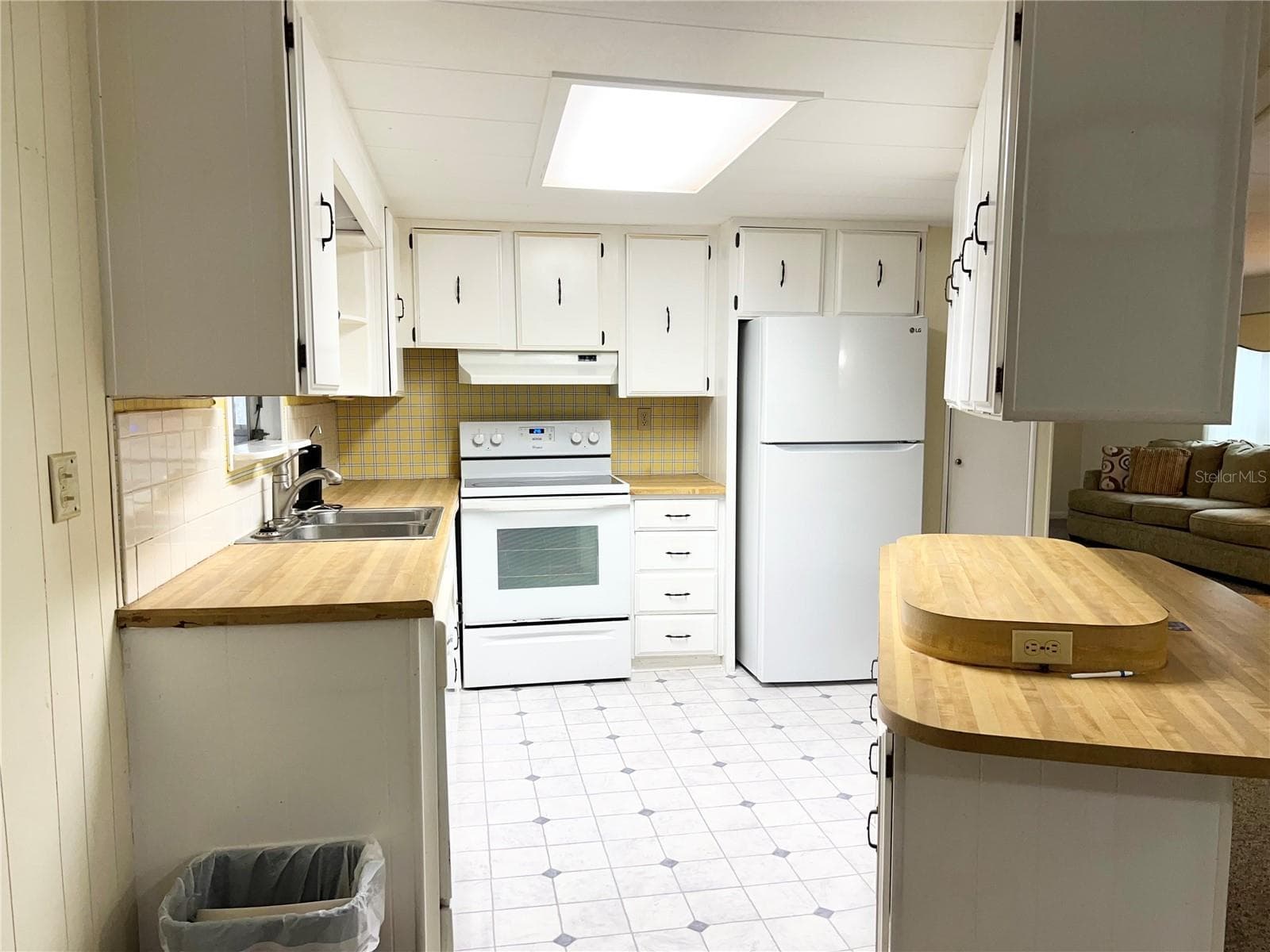 Mobile Home at 326 MARTIN DR, LAKELAND, photo 16 of 34