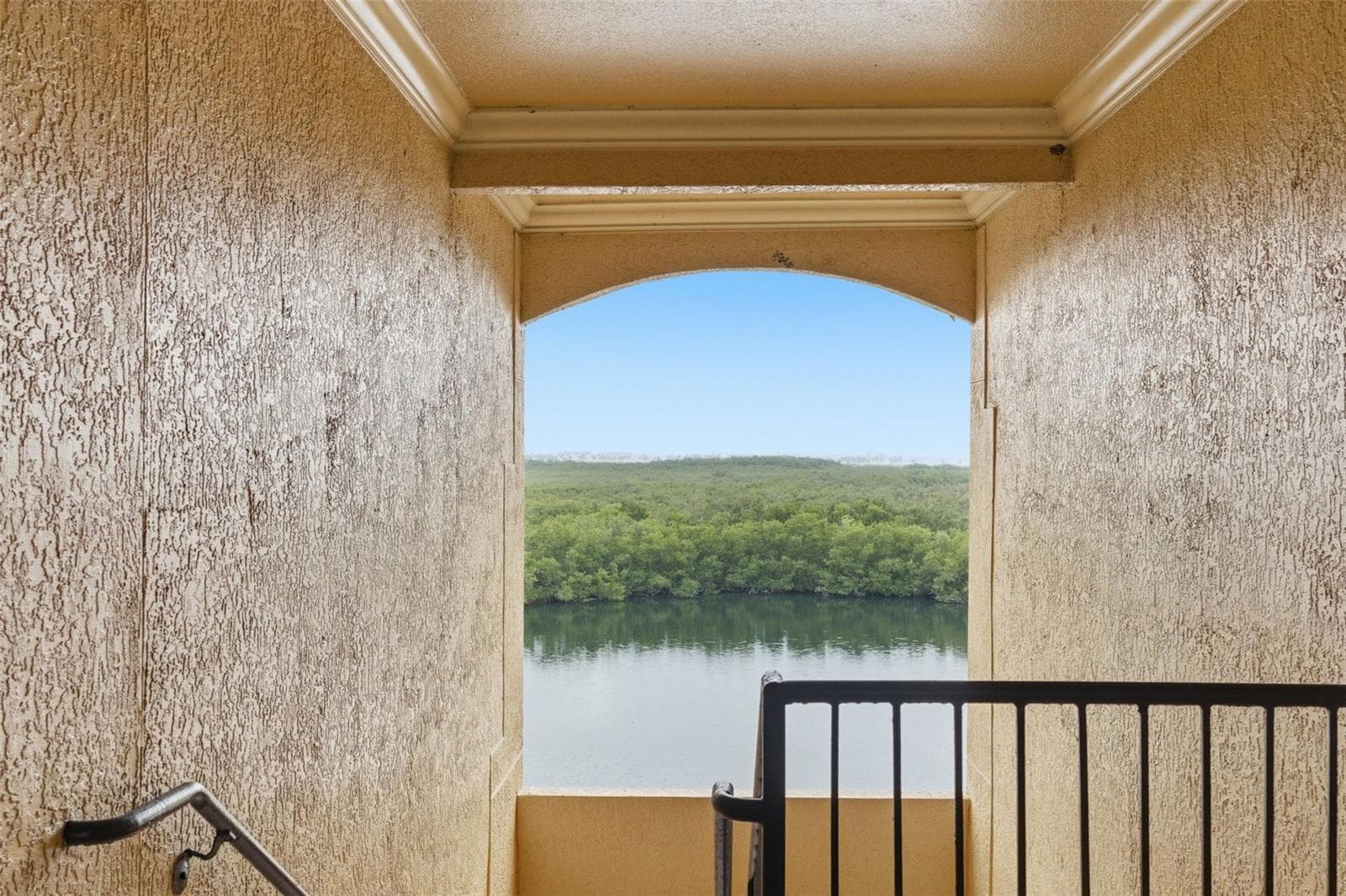 Condominium at 4345 BAYSIDE VILLAGE DR #302, TAMPA, photo 9 of 68