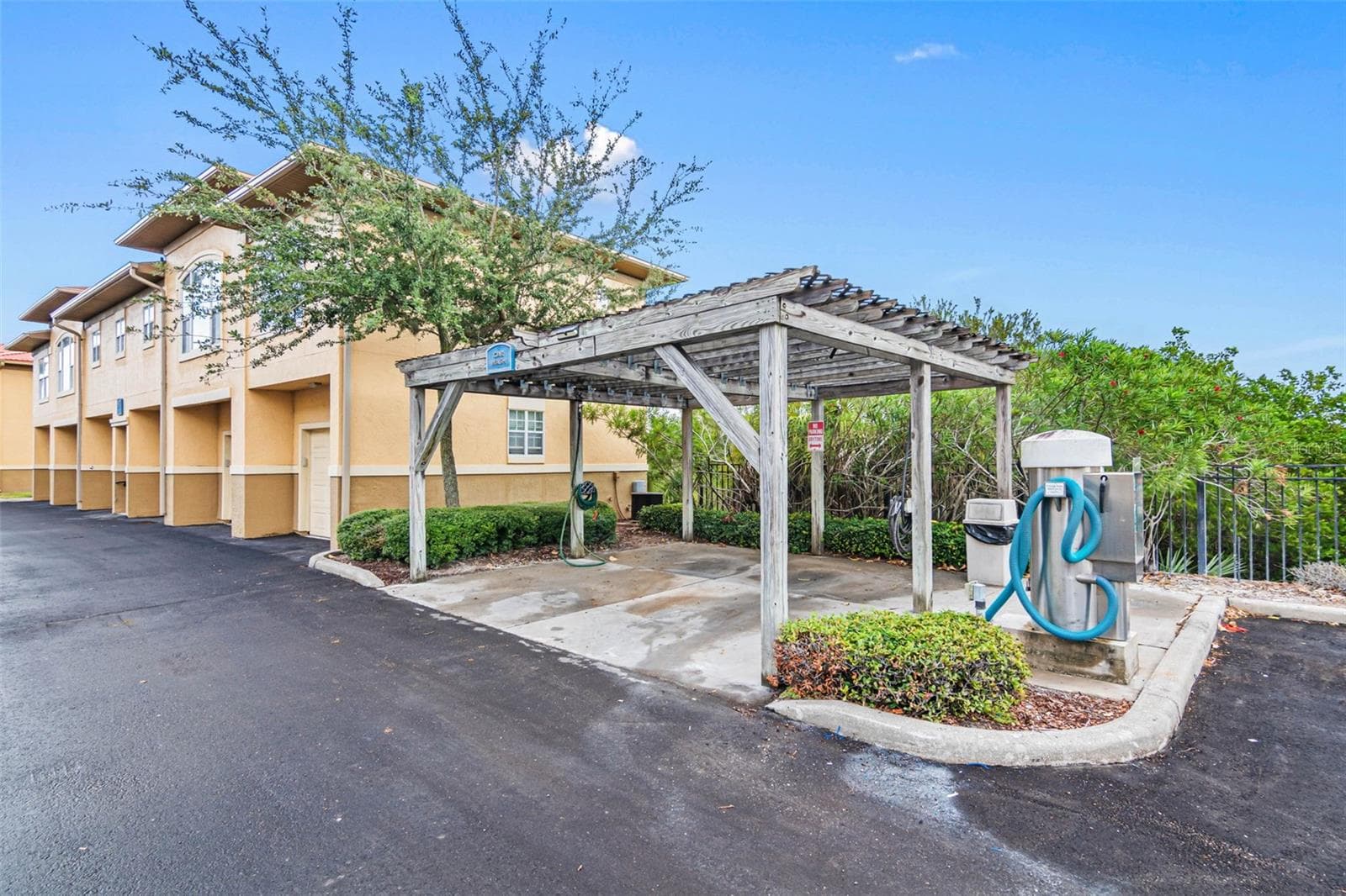 Condominium at 4345 BAYSIDE VILLAGE DR #302, TAMPA, photo 63 of 68
