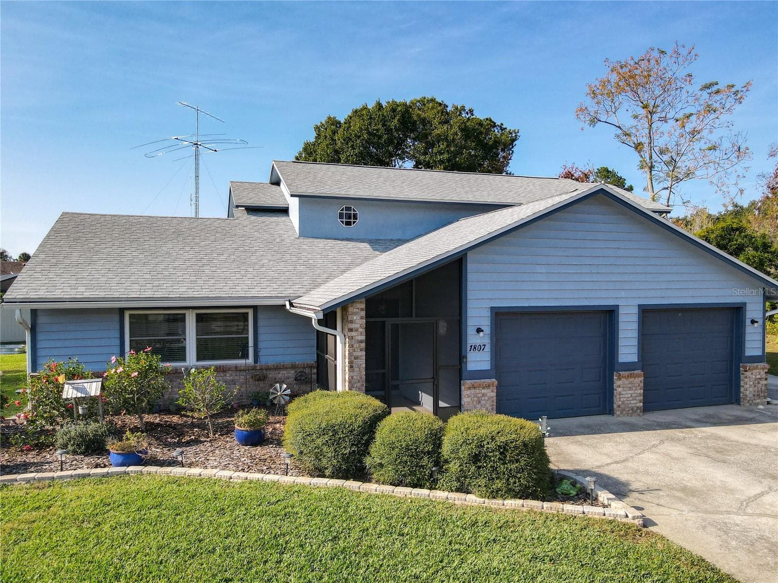 1807 VIRGINIA CT