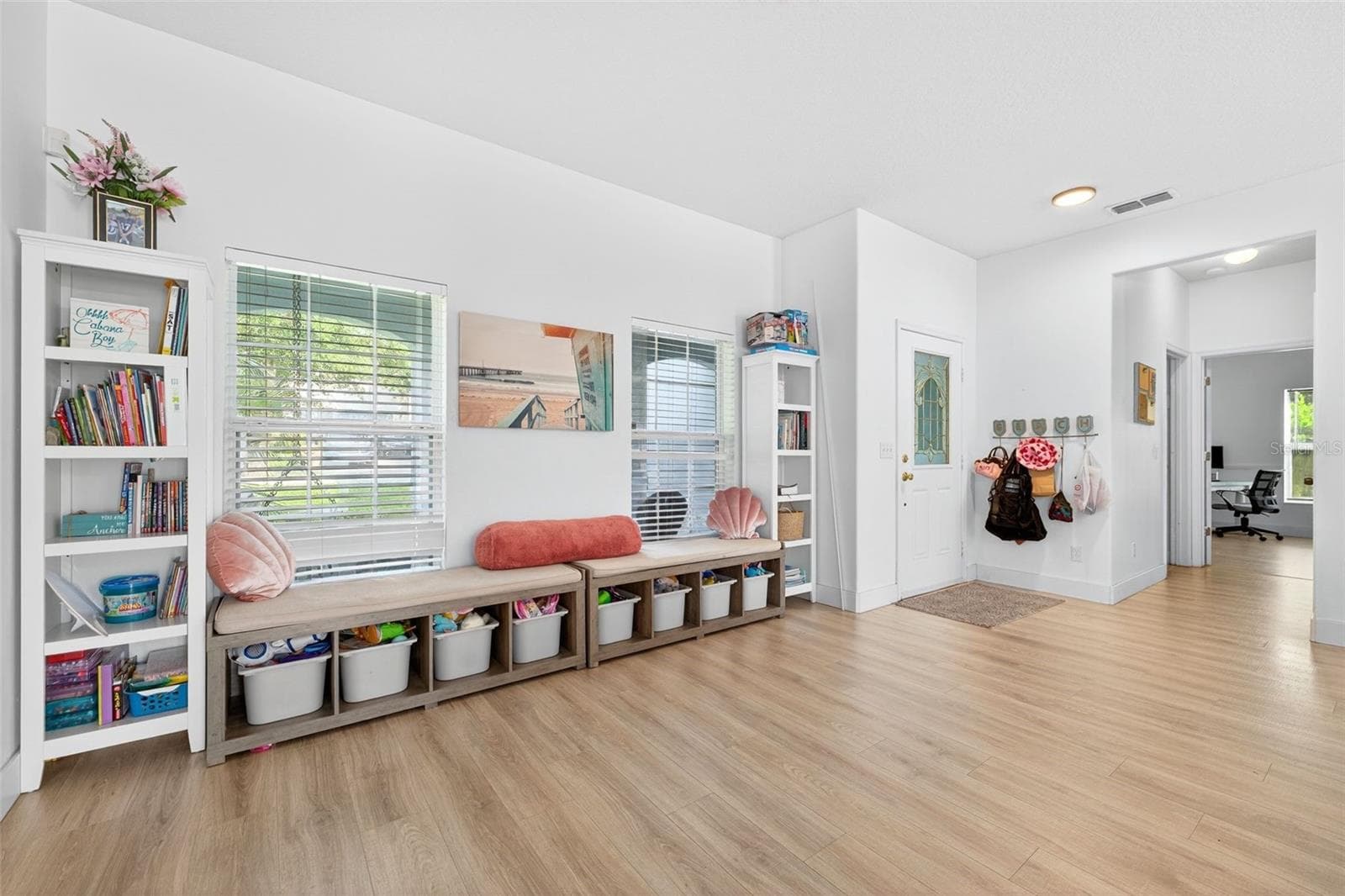 Large living room - 20930 SULLIVAN RANCH BLVD, MOUNT DORA