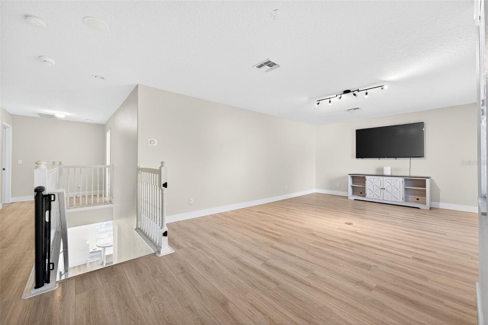Entertain family and guests in the impressive bonus room - 20930 SULLIVAN RANCH BLVD, MOUNT DORA