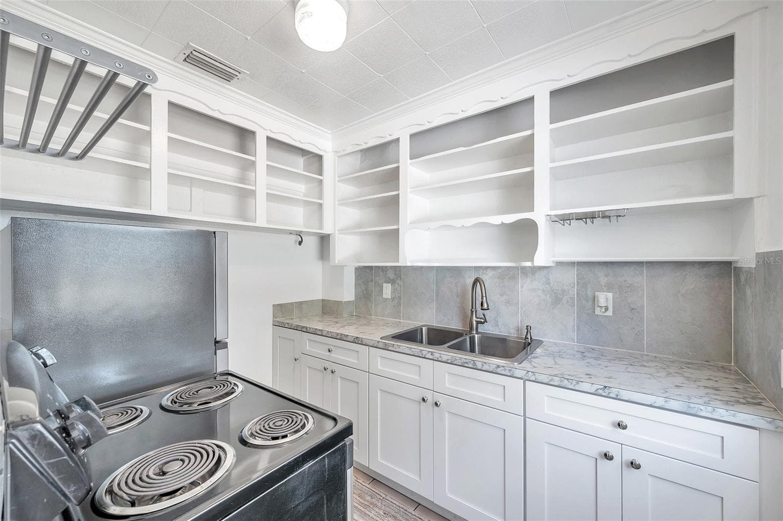 2169 kitchen - 2169 & 2179 22ND AVE N, ST PETERSBURG