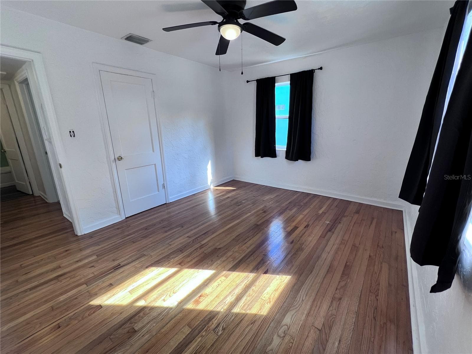2179 bedroom - 2169 & 2179 22ND AVE N, ST PETERSBURG