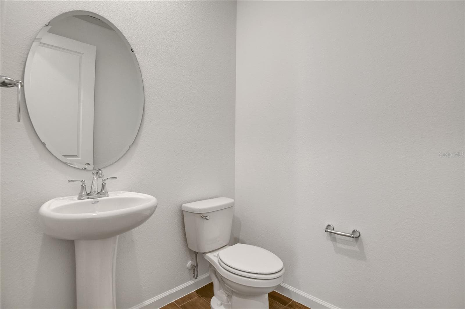 Single Family Residence at 6170 DAPHNE ST, LAKE HAMILTON, photo 9 of 26
