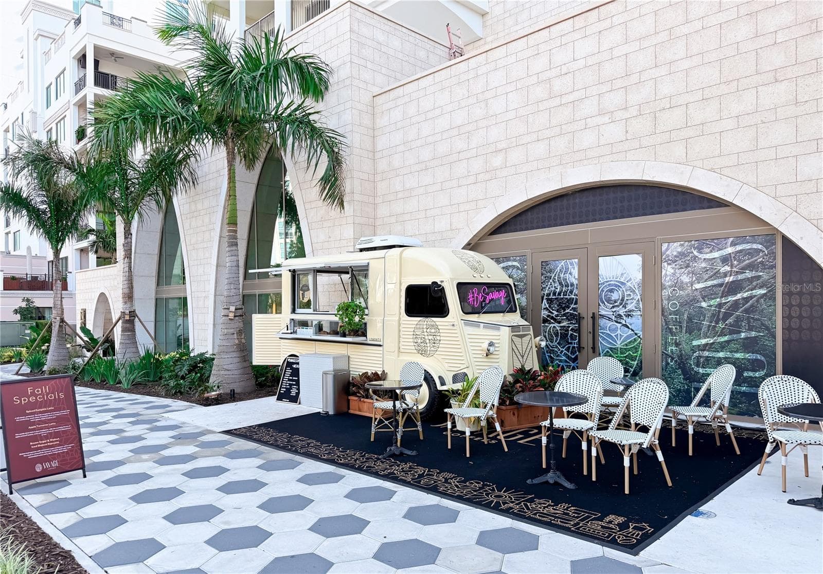 The Nolen Entrance - 126 4TH AVE NE #601, ST PETERSBURG