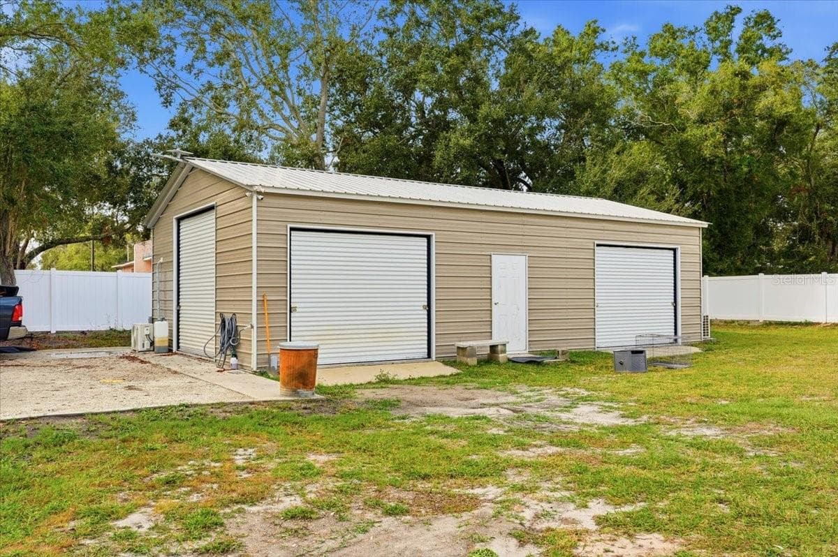 Single Family Residence at 31 MORGAN ST, AUBURNDALE, photo 43 of 55