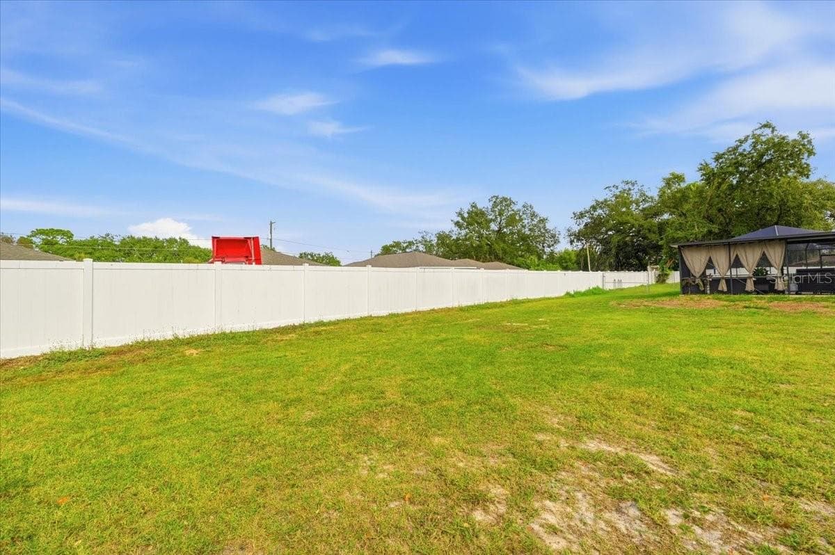 Single Family Residence at 31 MORGAN ST, AUBURNDALE, photo 45 of 55
