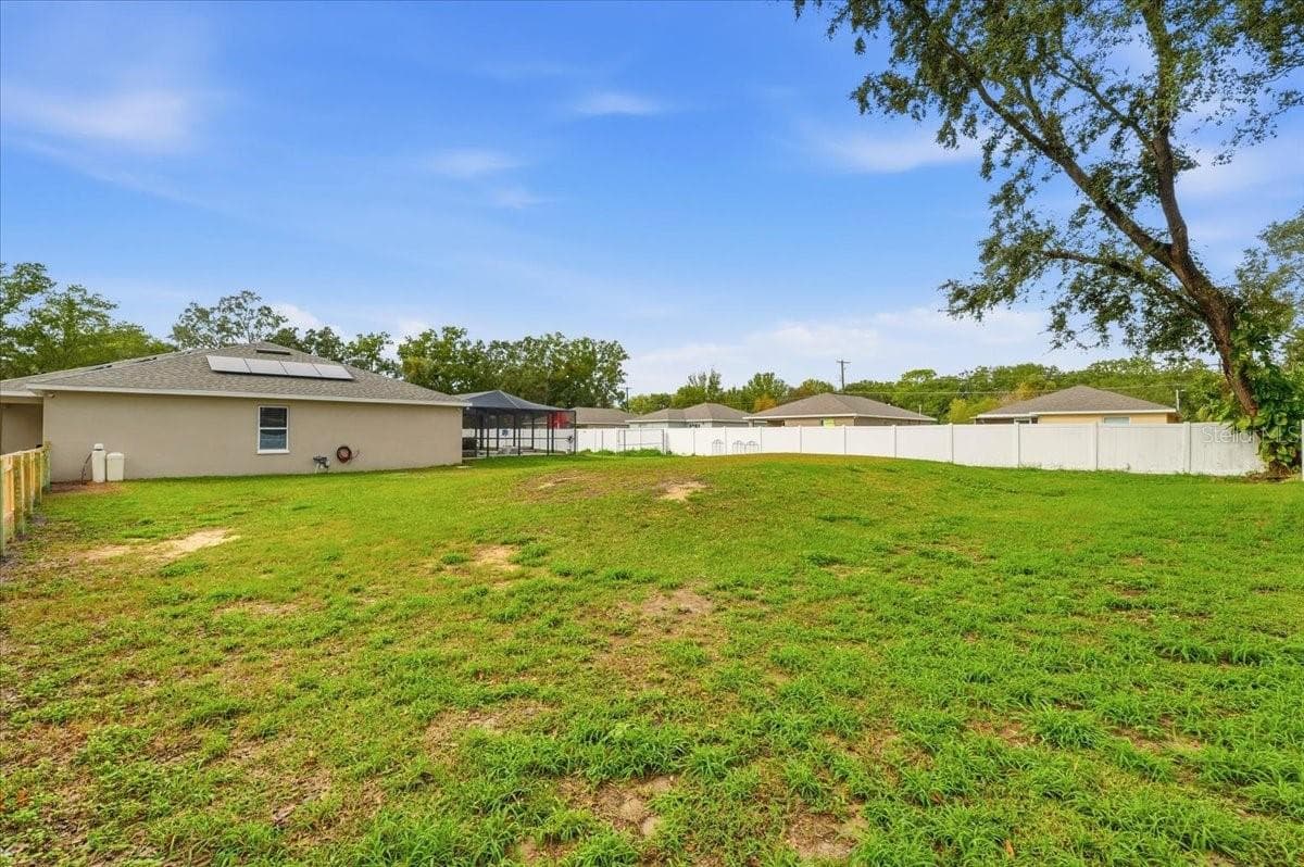 Single Family Residence at 31 MORGAN ST, AUBURNDALE, photo 46 of 55
