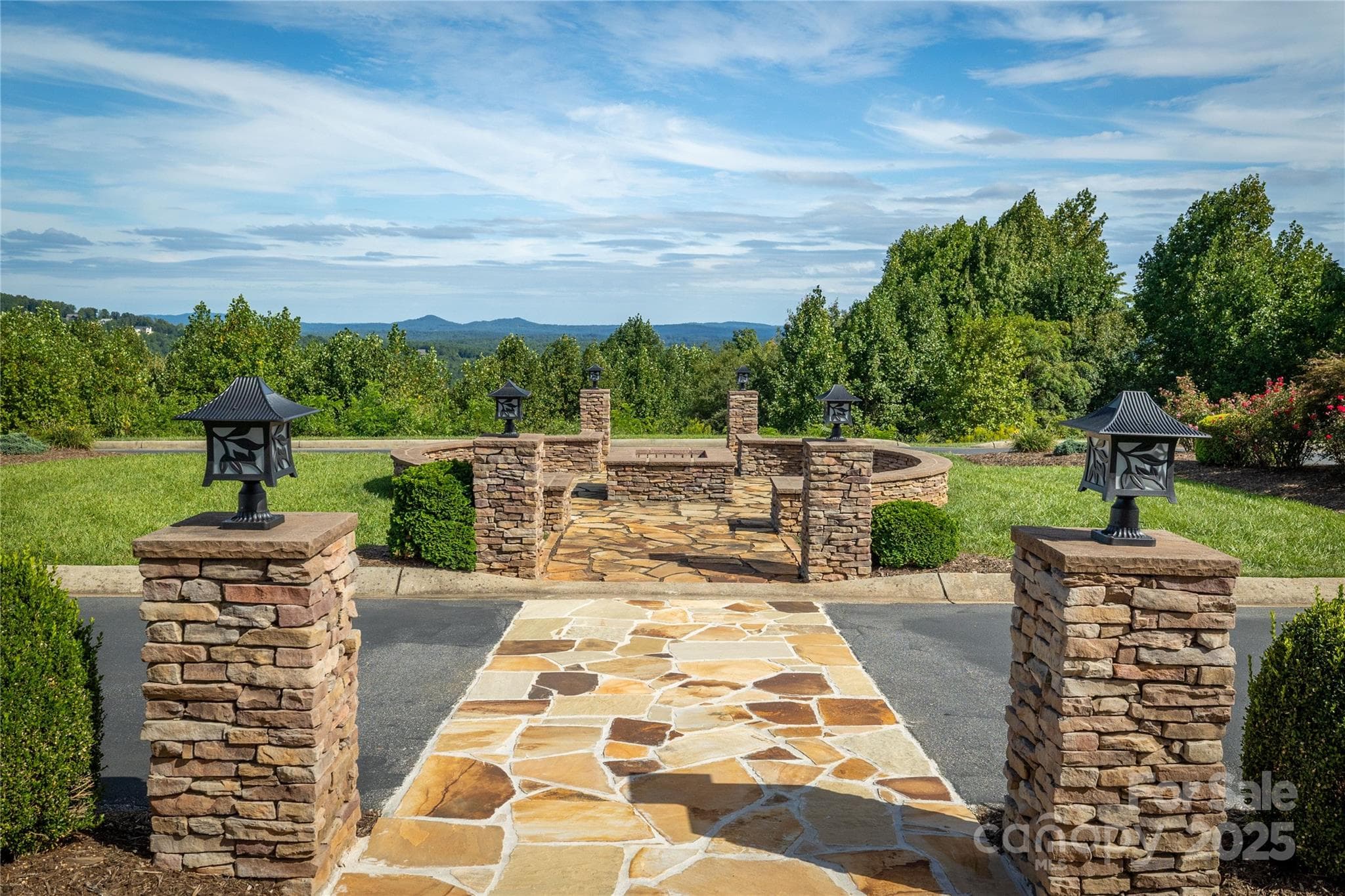 Lot at Lenoir, photo 13 of 31