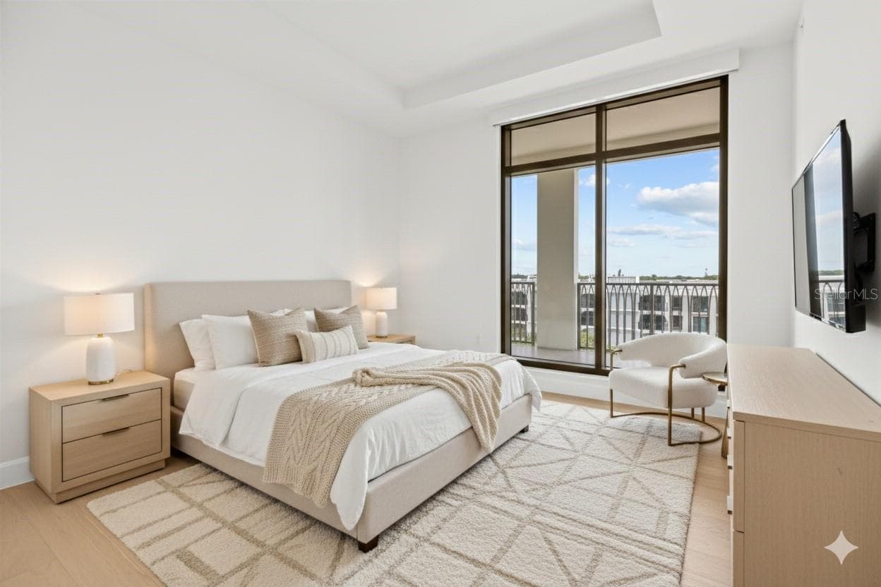 Guest Room 1 - 126 4TH AVE NE #601, ST PETERSBURG