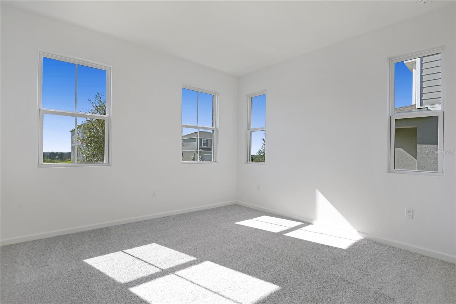 Single Family Residence at 1257 DAISY HILL AVE, DUNDEE, photo 3 of 19
