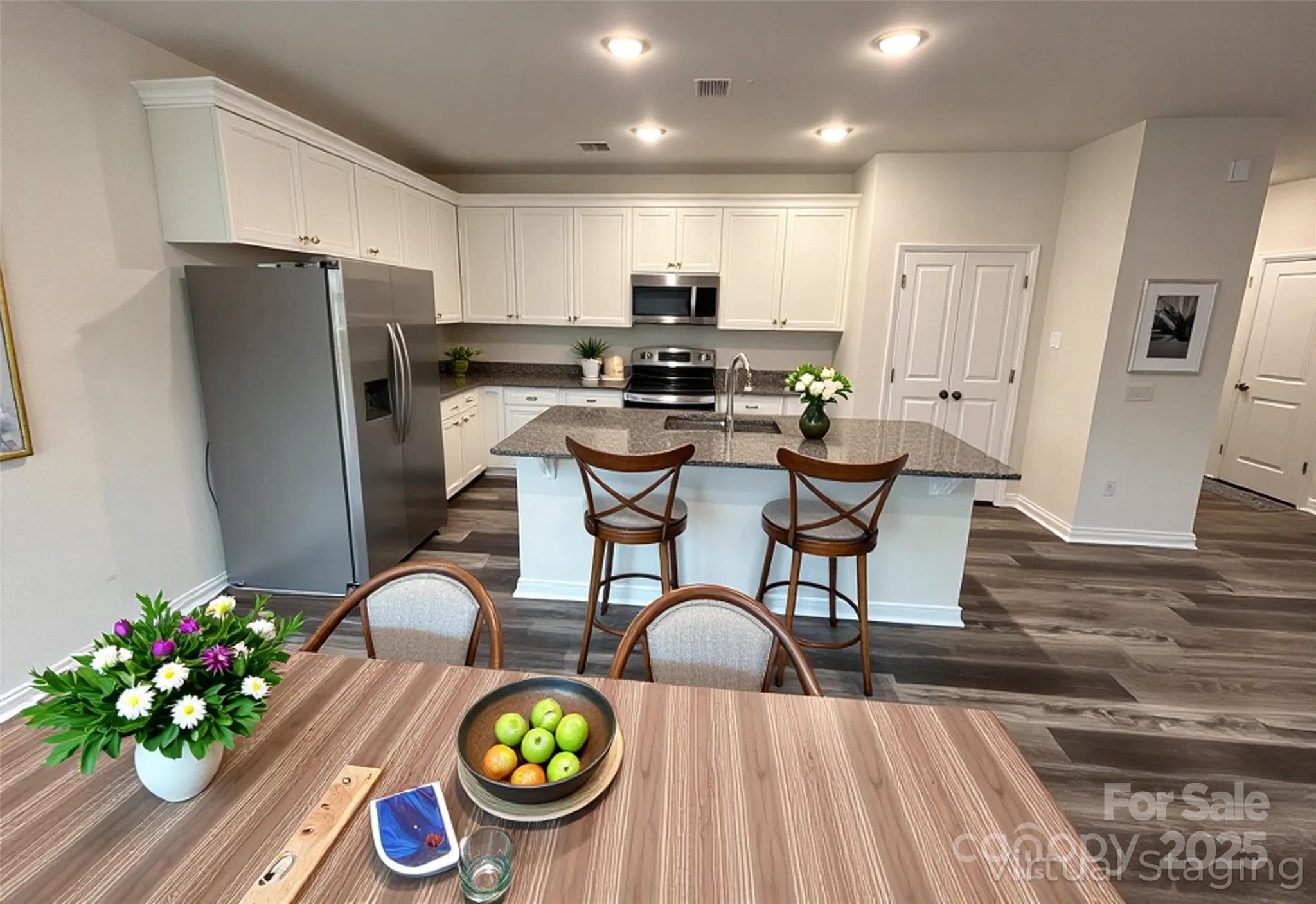 Single Family Residence at 578 30th Avenue Circle NE, Hickory, photo 3 of 20