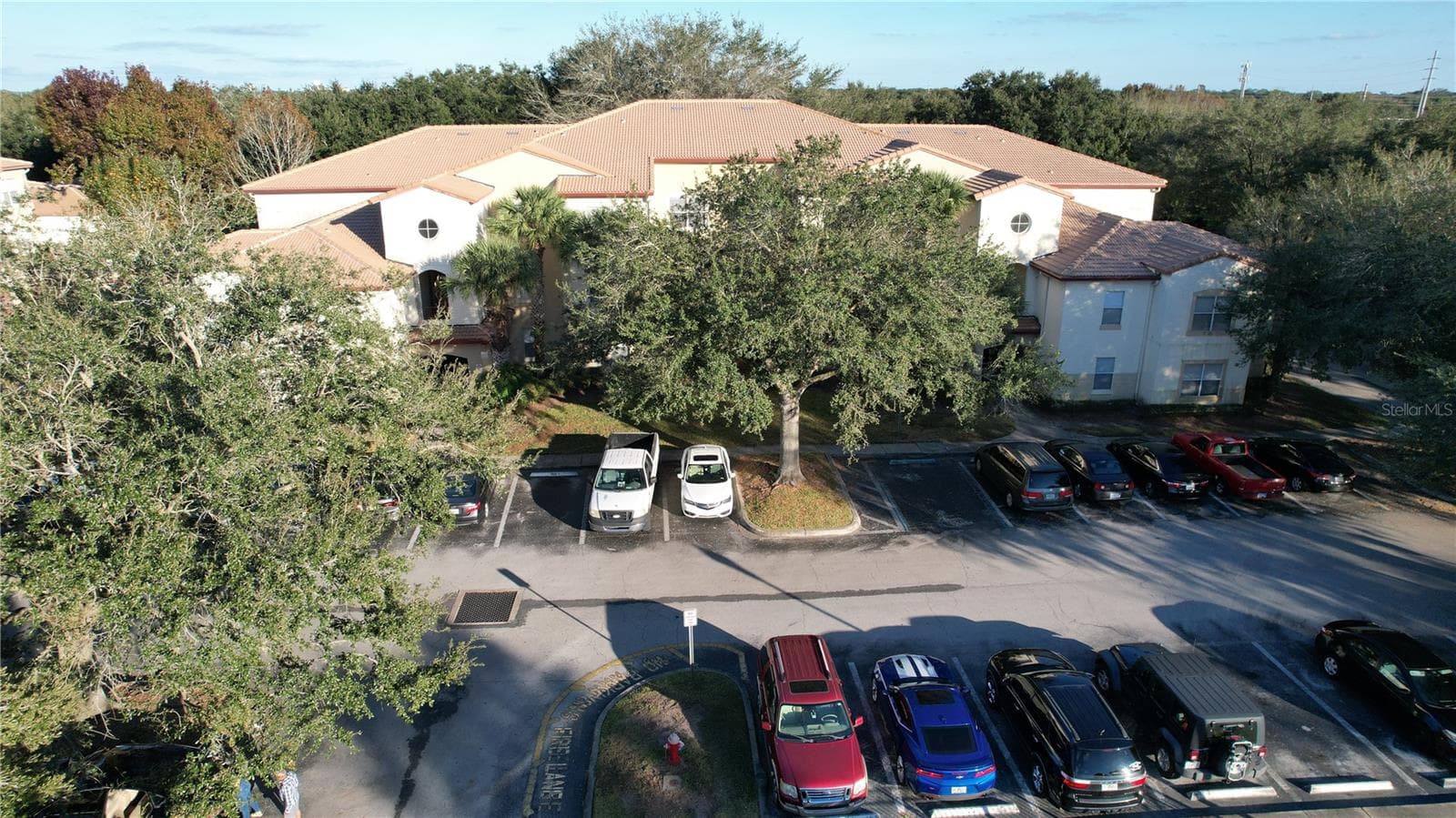 822 CAMARGO WAY #105