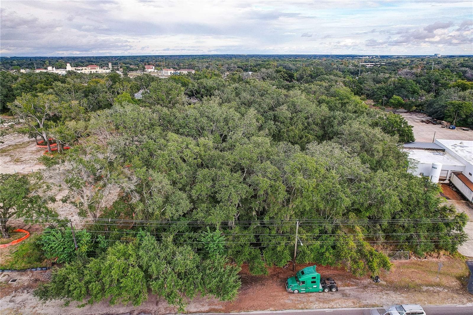 6905 & 6907 ROWLETT PARK DR