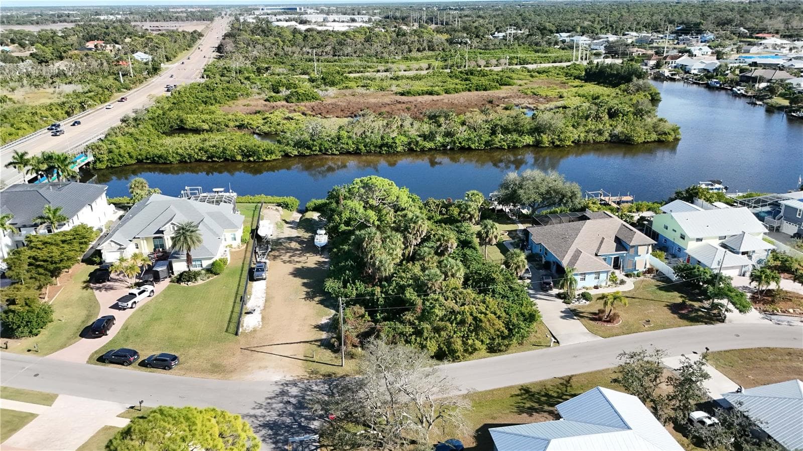 BAYVIEW DR
