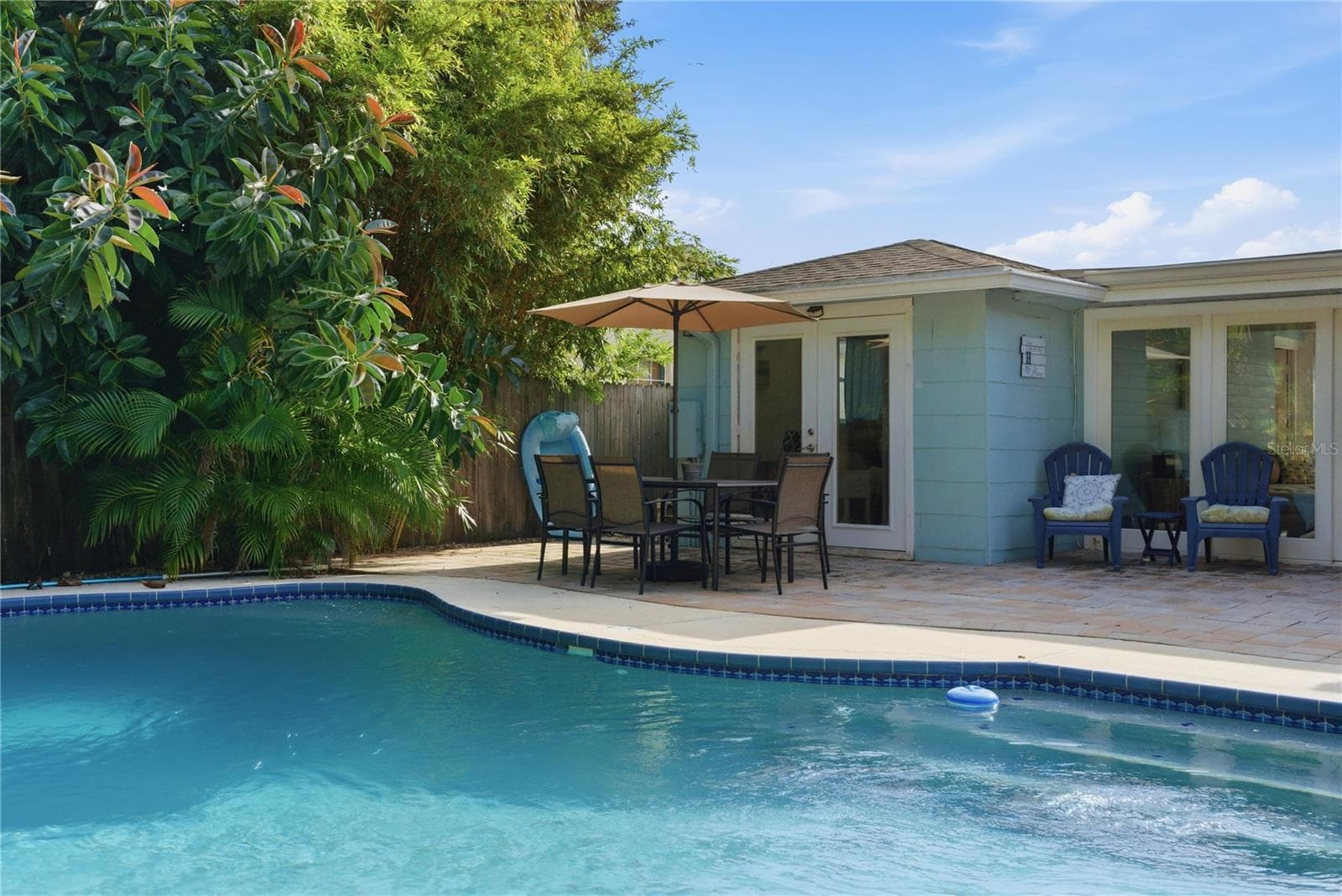 Single Family Residence at 1249 ESSEX DR N, ST PETERSBURG, photo 21 of 26