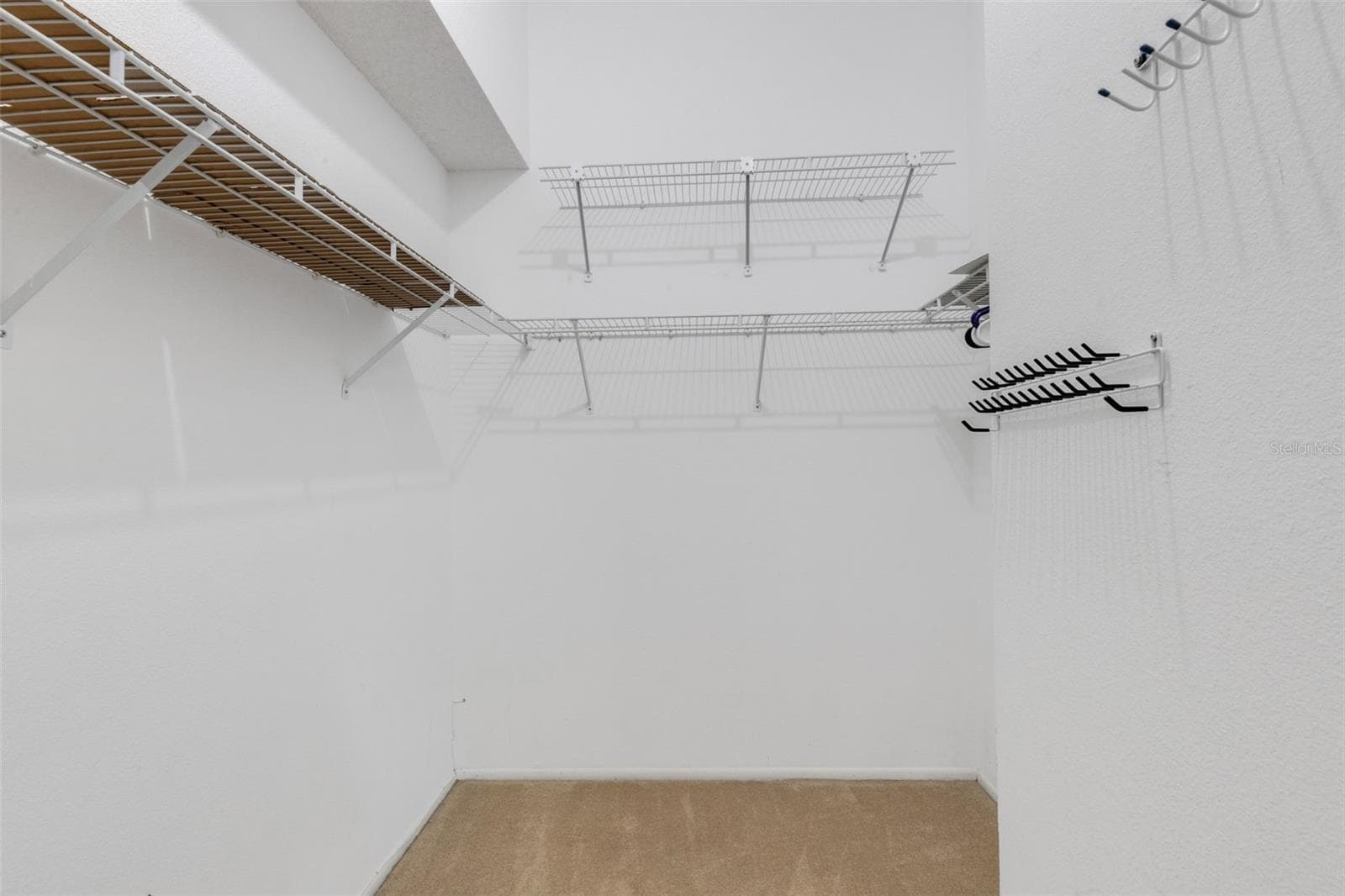 Large Walk In Closet in Primary Bedroom - 3441 BEEKMAN PL #40, SARASOTA