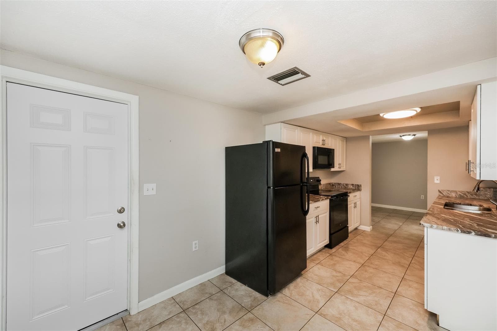 Single Family Residence at 7004 MAYFIELD DR, PORT RICHEY, photo 8 of 23