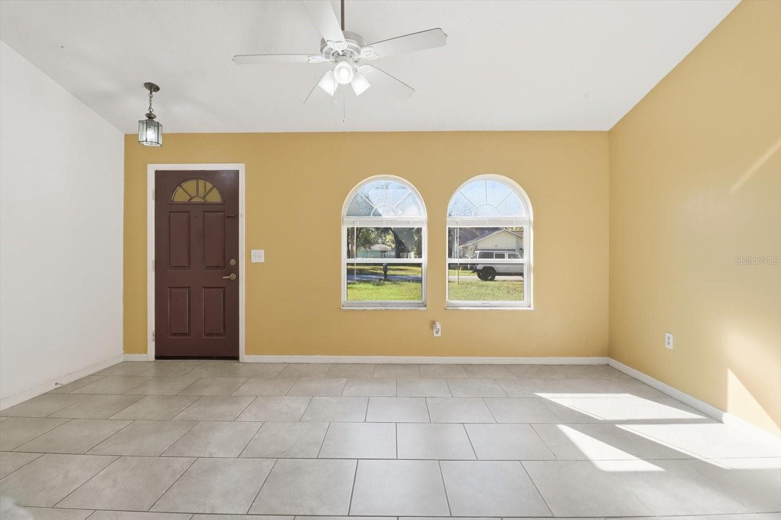 Single Family Residence at 9391 W MARQUETTE LN, CRYSTAL RIVER, photo 2 of 24