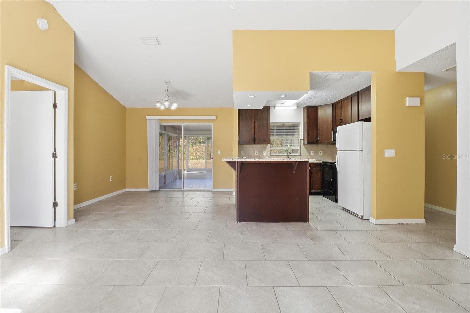Single Family Residence at 9391 W MARQUETTE LN, CRYSTAL RIVER, photo 5 of 24