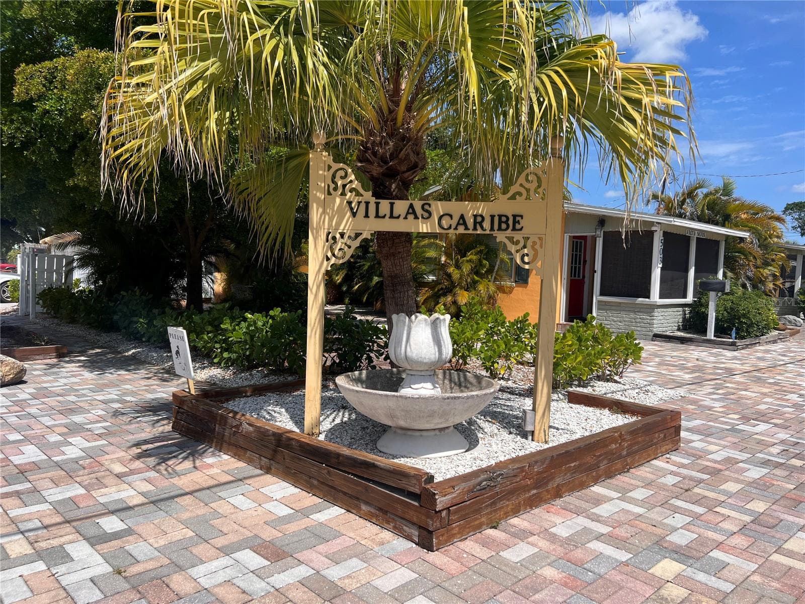 503 N OSPREY AVE