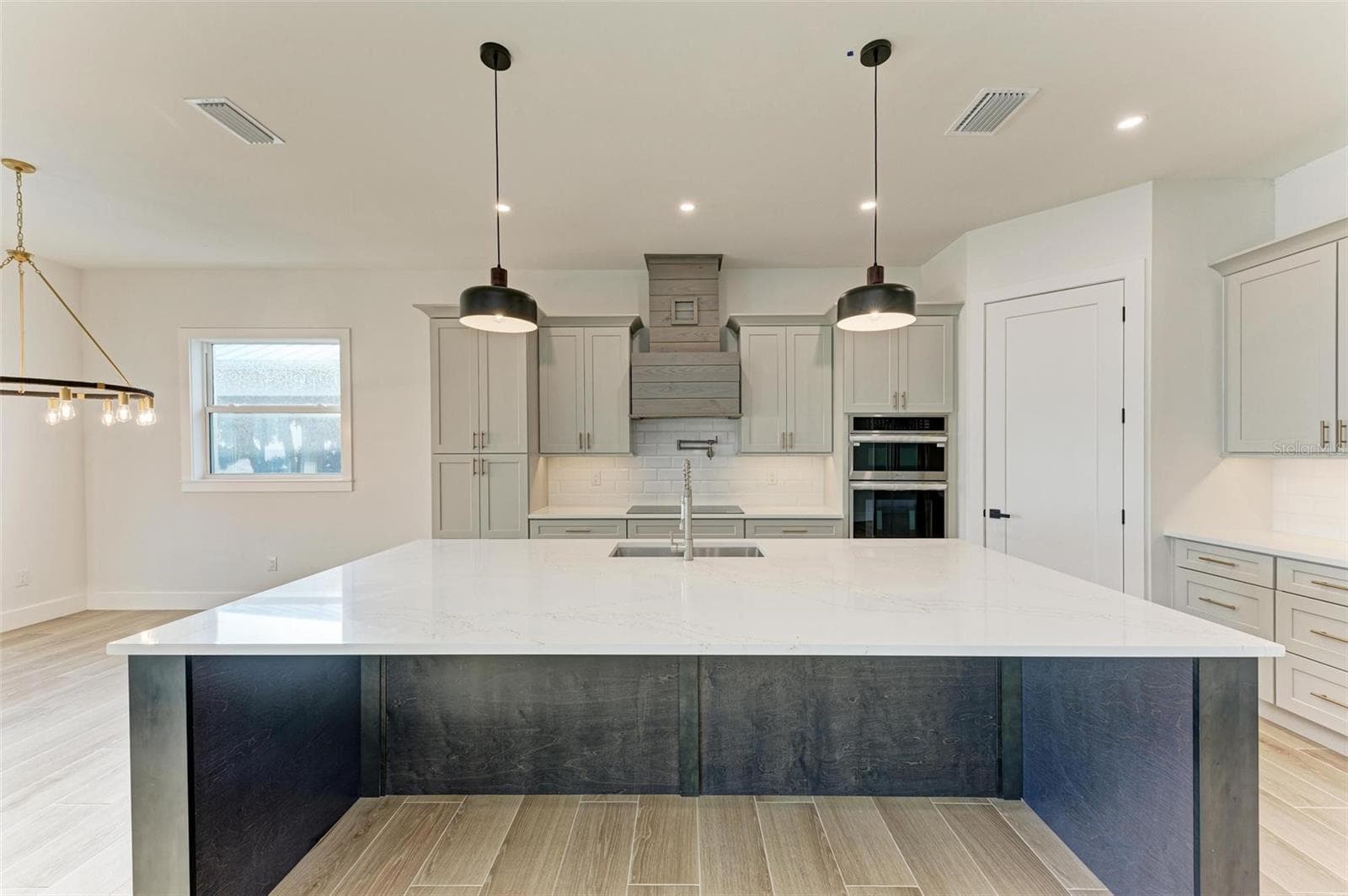 Single Family Residence at 112 NORTHSHORE TER, PORT CHARLOTTE, photo 18 of 64