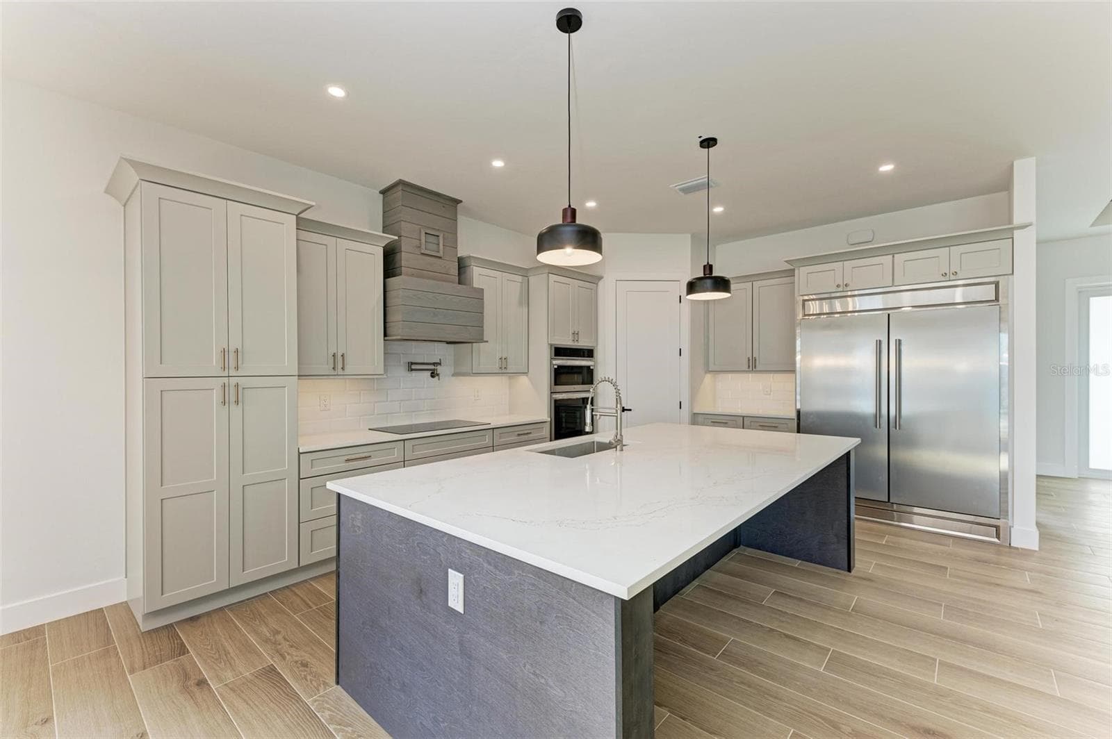Single Family Residence at 112 NORTHSHORE TER, PORT CHARLOTTE, photo 19 of 64