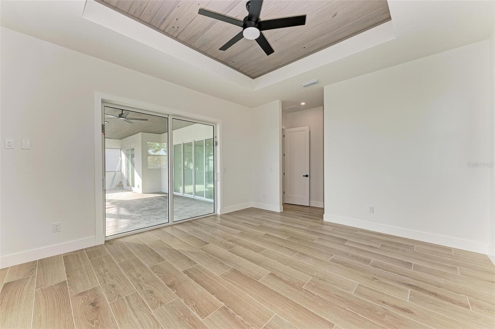Single Family Residence at 112 NORTHSHORE TER, PORT CHARLOTTE, photo 33 of 64