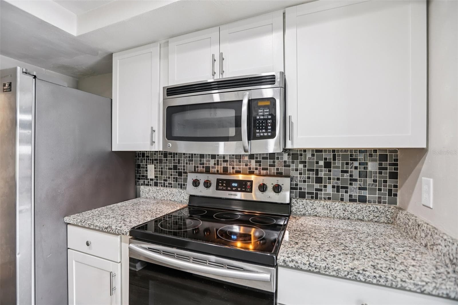 Kitchen - 1310 MOUNTAIN VIEW DR #105, TAMPA