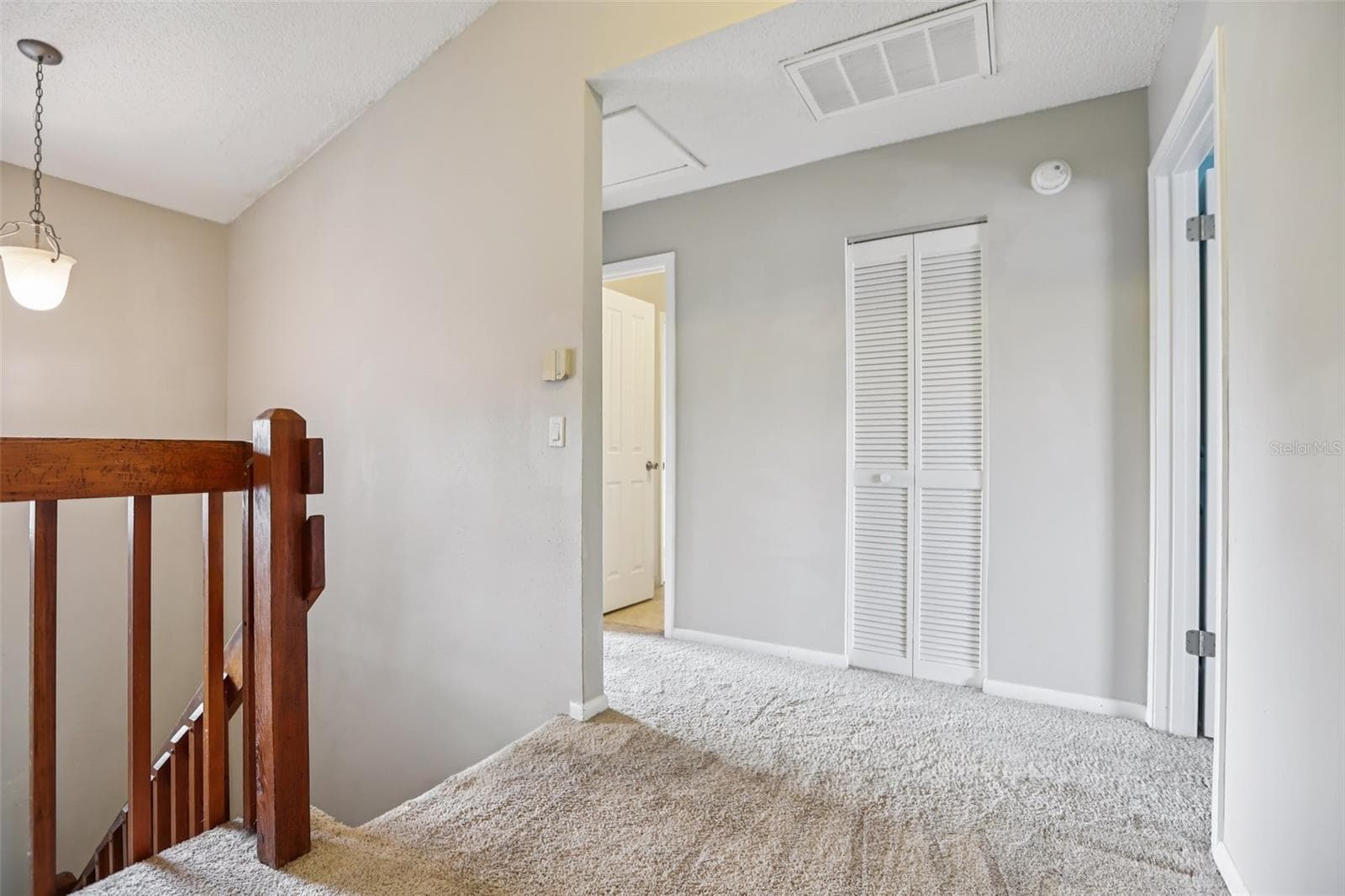 Townhouse at 1310 MOUNTAIN VIEW DR #105, TAMPA, photo 22 of 53