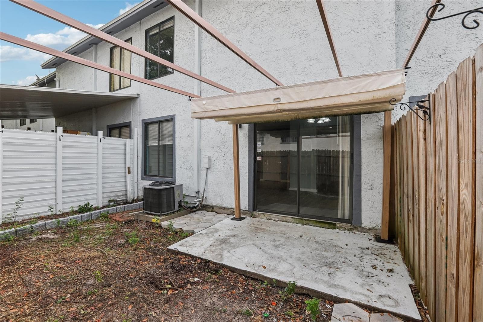 Townhouse at 1310 MOUNTAIN VIEW DR #105, TAMPA, photo 35 of 53