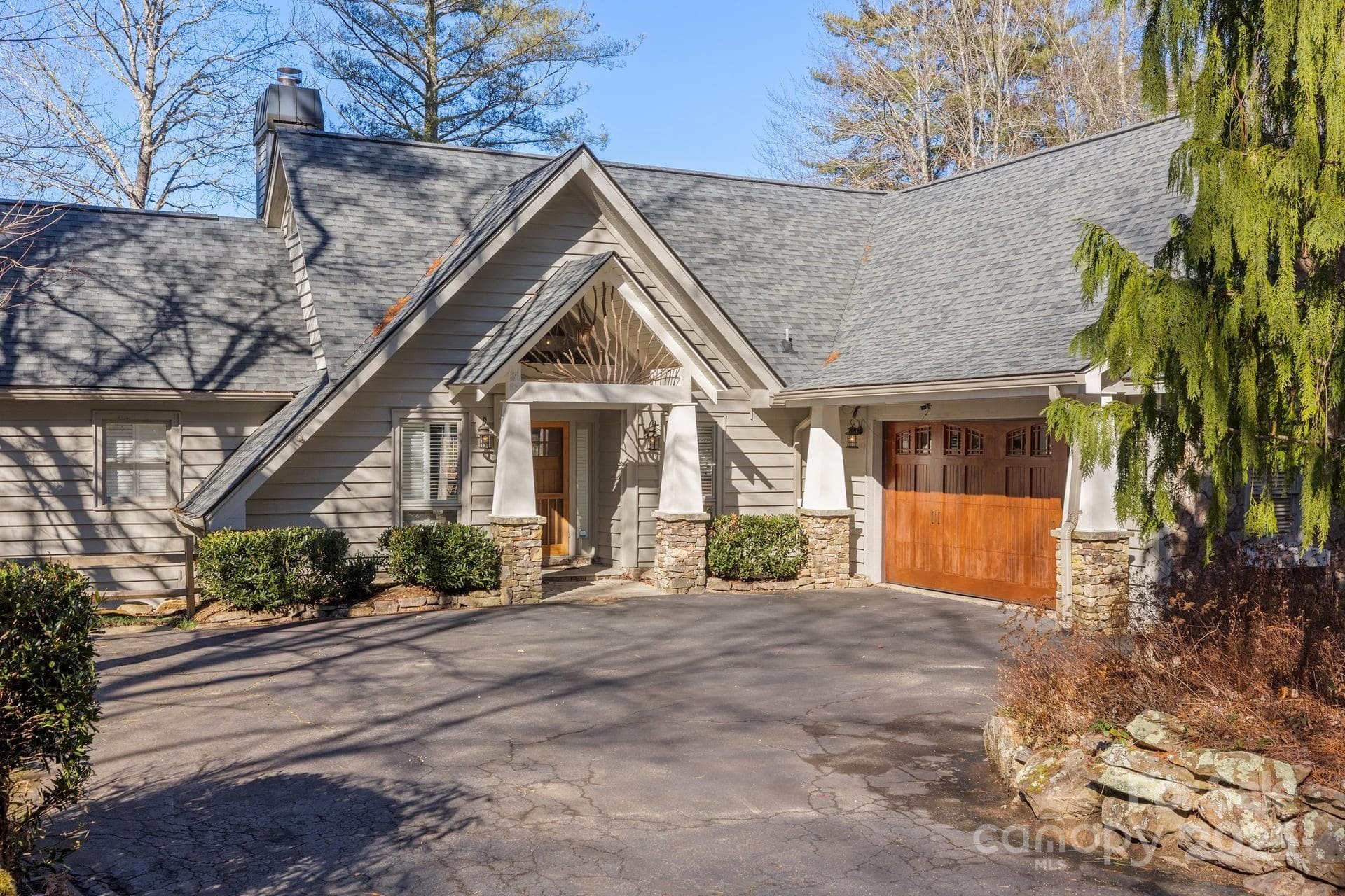 100 The Pinnacle Drive