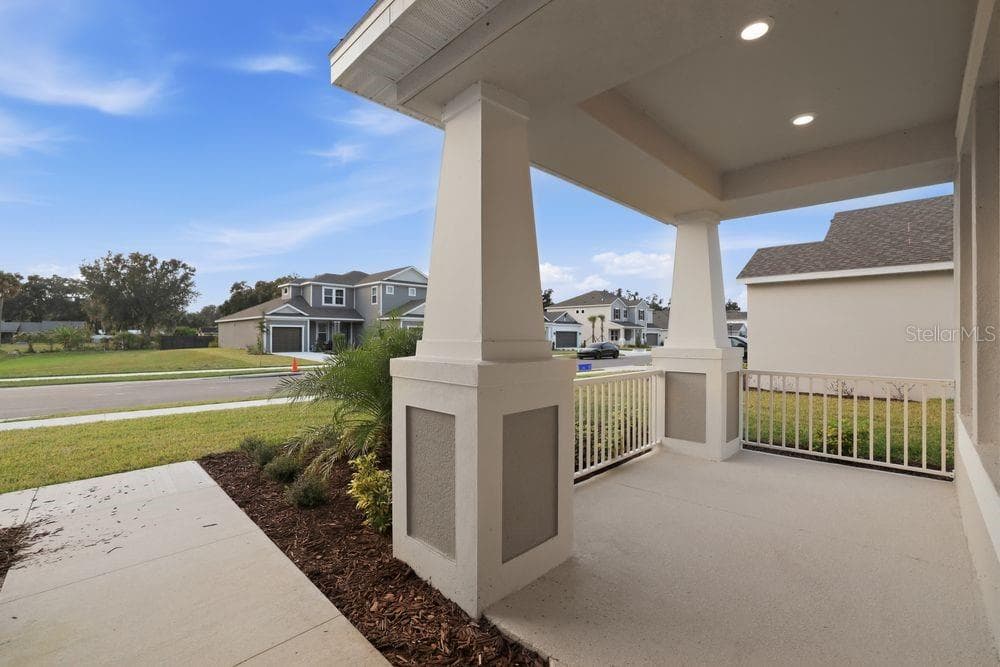 3328 Lumber Falls Drive - Ready Now! - 3328 LUMBER FALLS DR, PLANT CITY