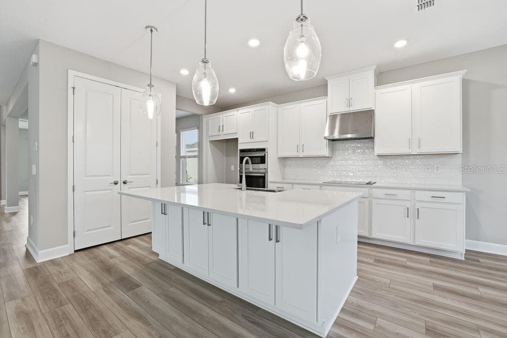 3328 Lumber Falls Drive - Ready Now! - 3328 LUMBER FALLS DR, PLANT CITY