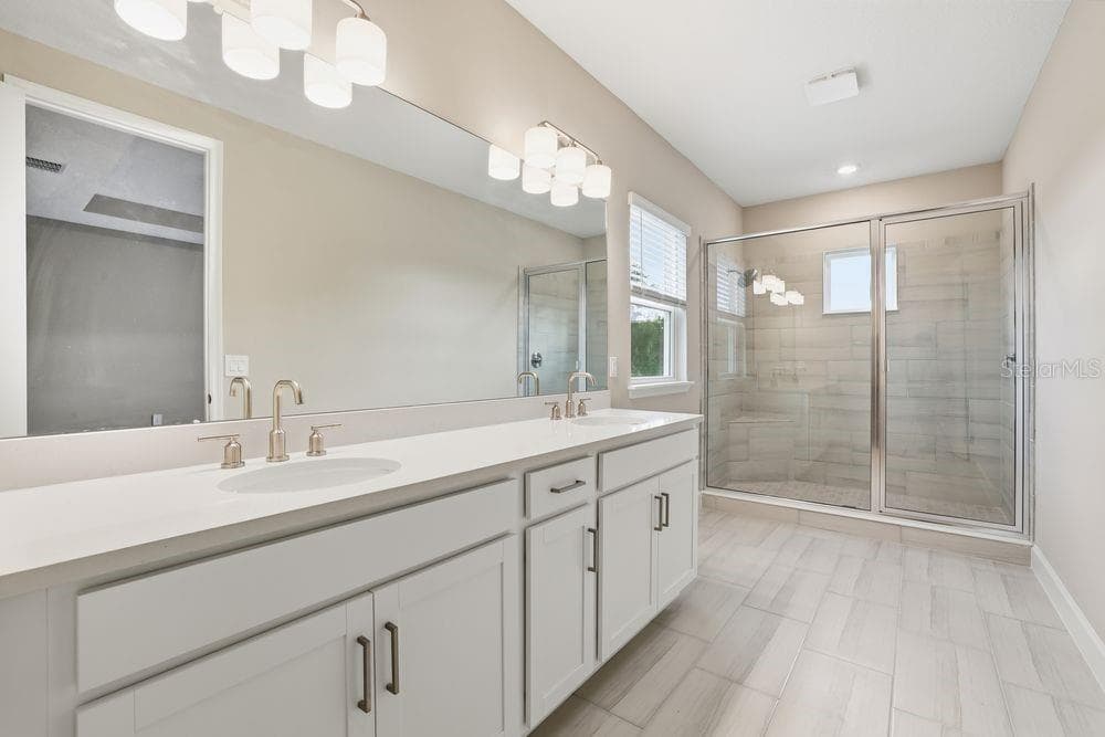 3328 Lumber Falls Drive - Ready Now! - 3328 LUMBER FALLS DR, PLANT CITY