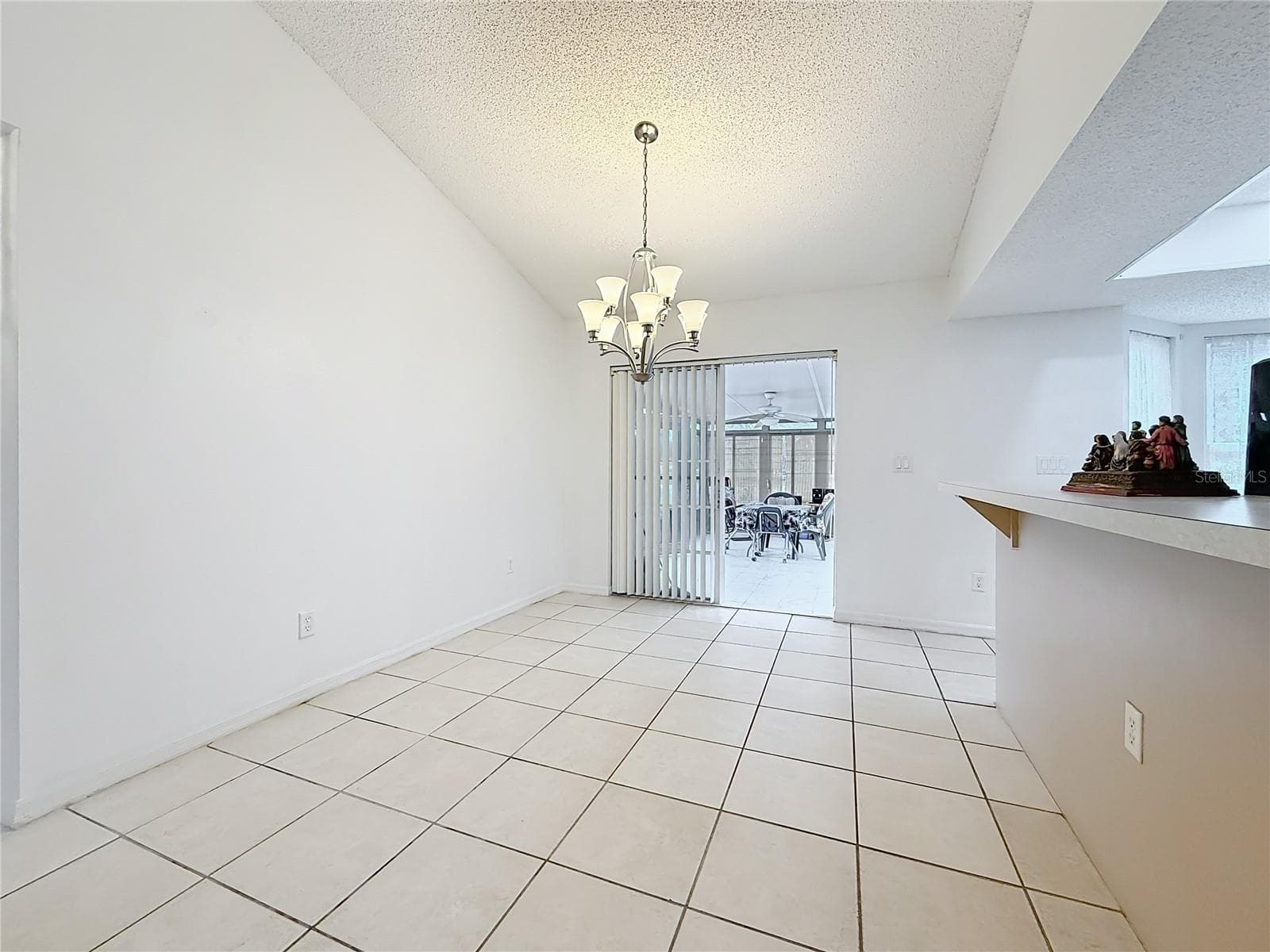 Single Family Residence at 4592 SW GARDENIA CT, DUNNELLON, photo 6 of 41