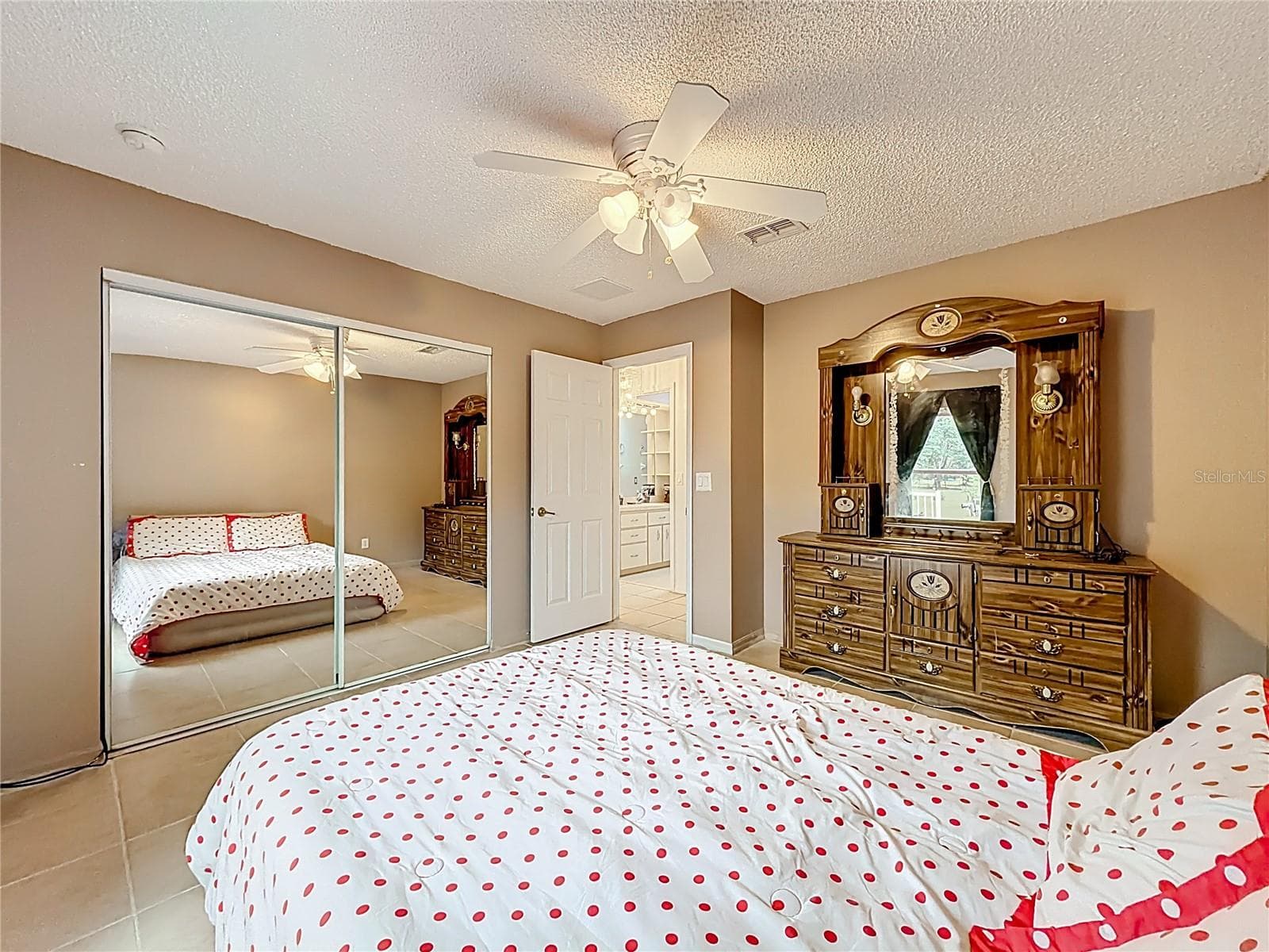 Single Family Residence at 4592 SW GARDENIA CT, DUNNELLON, photo 14 of 41
