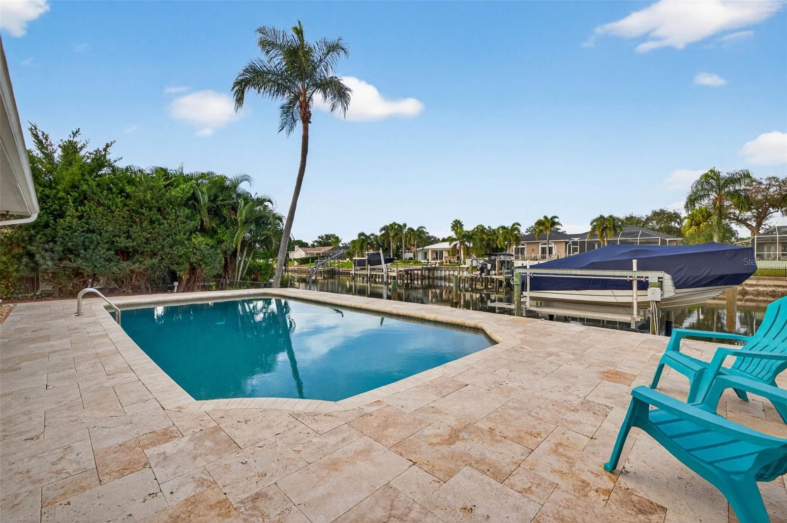 Single Family Residence at 1963 TANGLEWOOD DR NE, ST PETERSBURG, photo 25 of 38