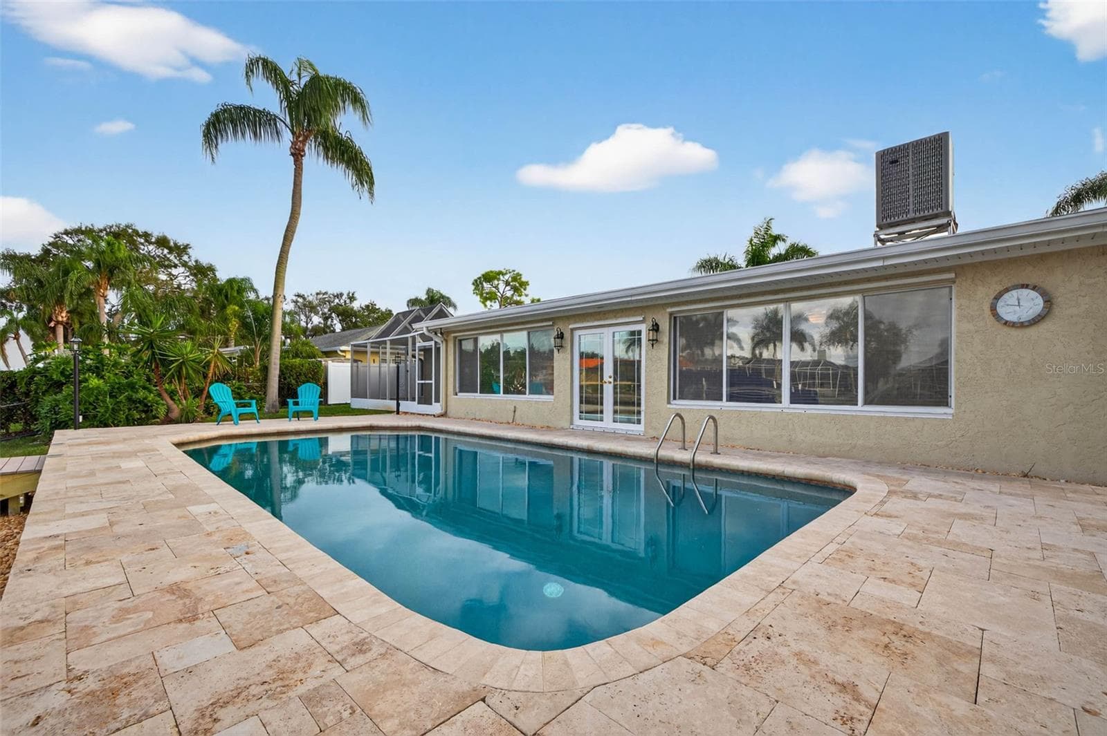 Single Family Residence at 1963 TANGLEWOOD DR NE, ST PETERSBURG, photo 28 of 38