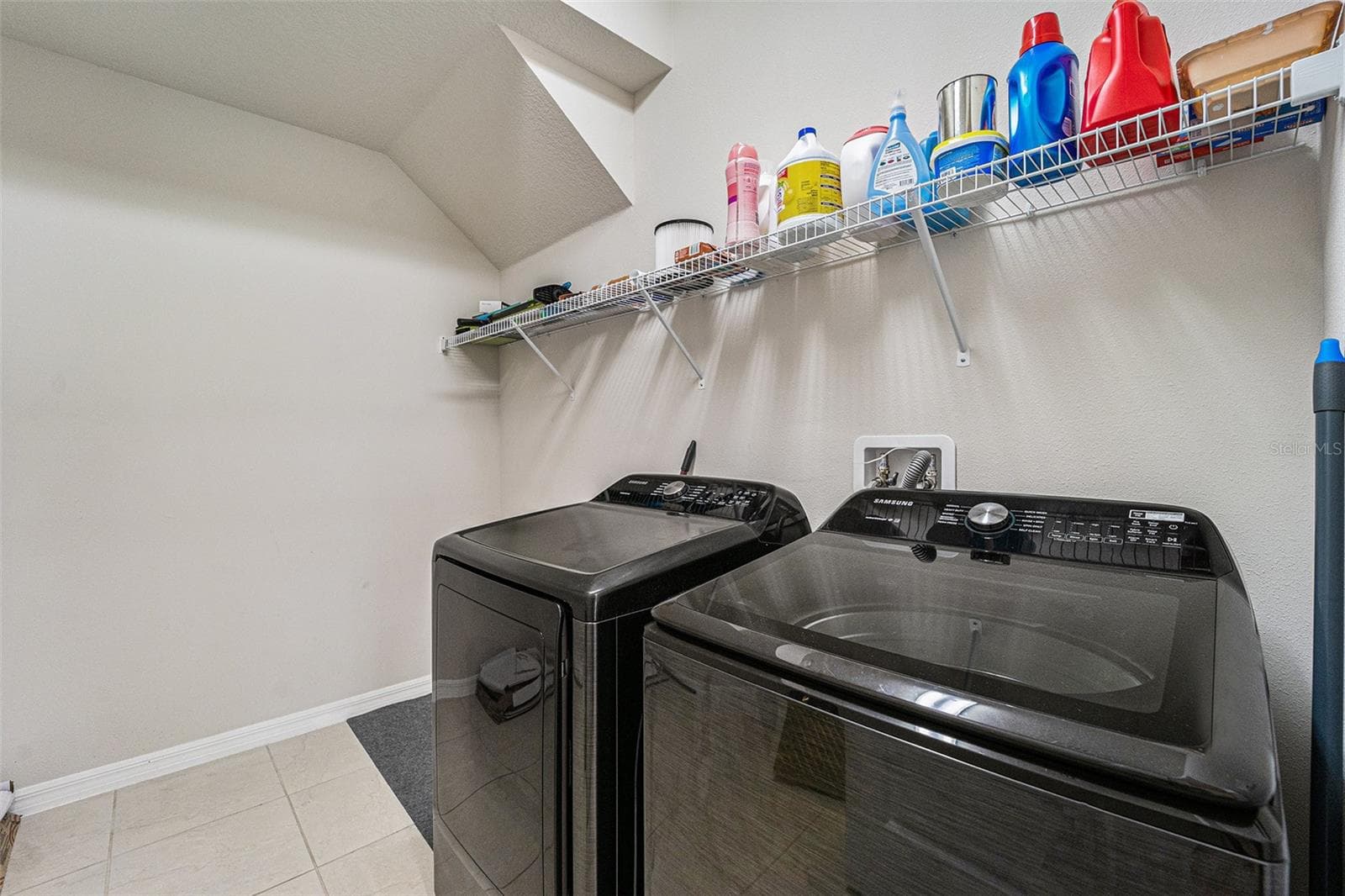Single Family Residence at 19206 BRIARBROOK DR, TAMPA, photo 34 of 39