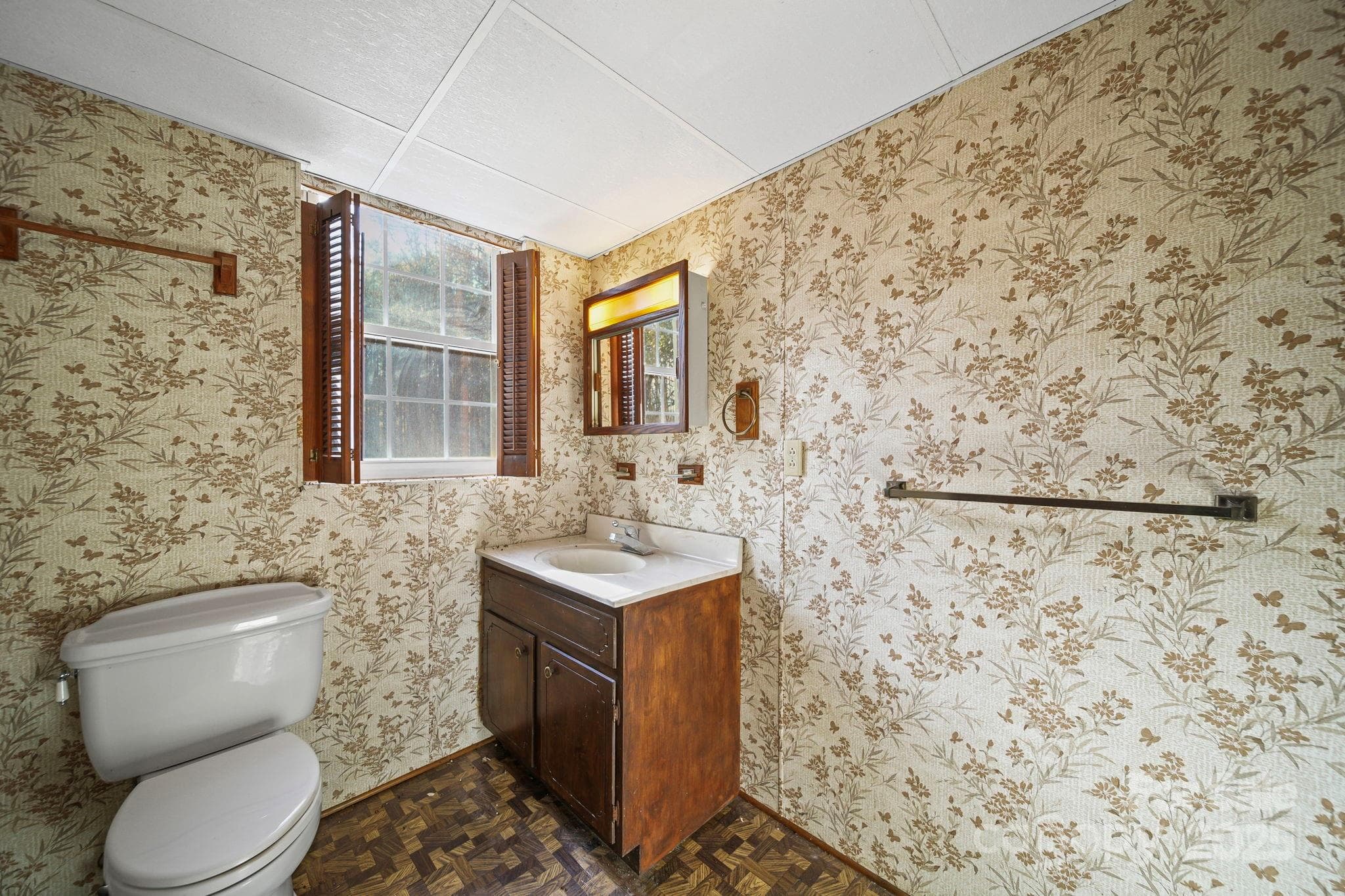 Single Family Residence at 1223 Walker Road, Mount Pleasant, photo 28 of 48