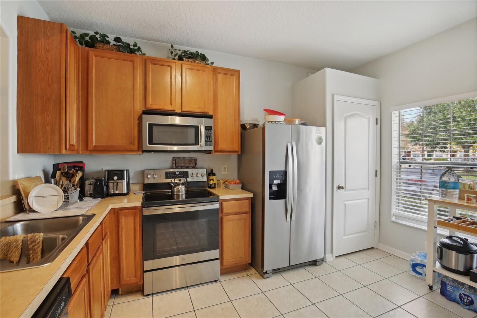 Townhouse at 30352 ELDERWOOD DR, WESLEY CHAPEL, photo 3 of 26