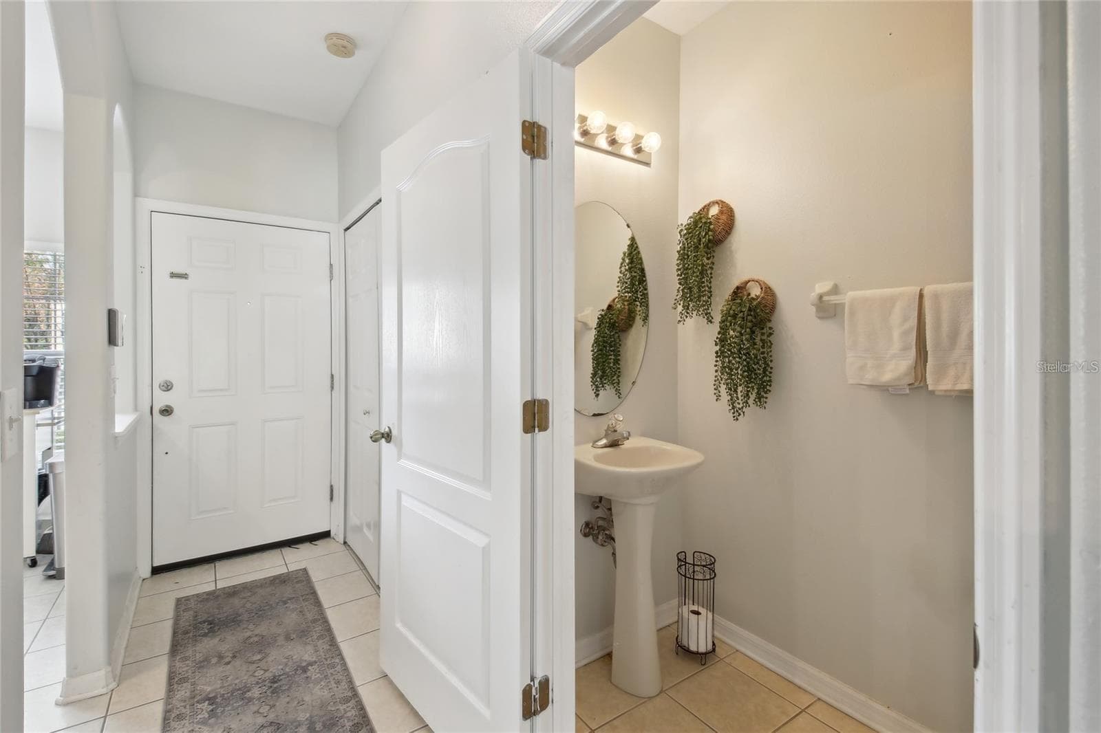 Townhouse at 30352 ELDERWOOD DR, WESLEY CHAPEL, photo 8 of 26