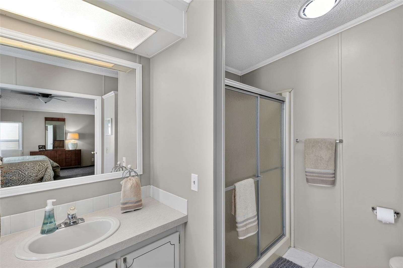 Manufactured Home at 512 LA PLAYA CIR, NORTH PORT, photo 22 of 77
