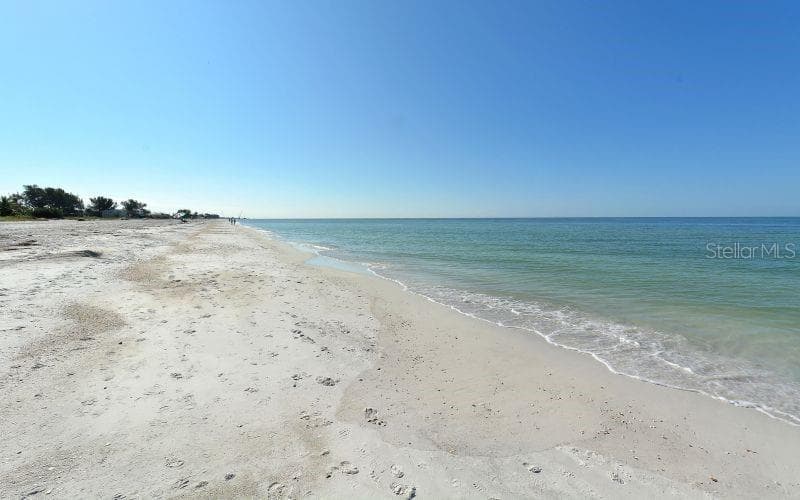 Condominium at 1801 GULF DR N #176, BRADENTON BEACH, photo 43 of 44