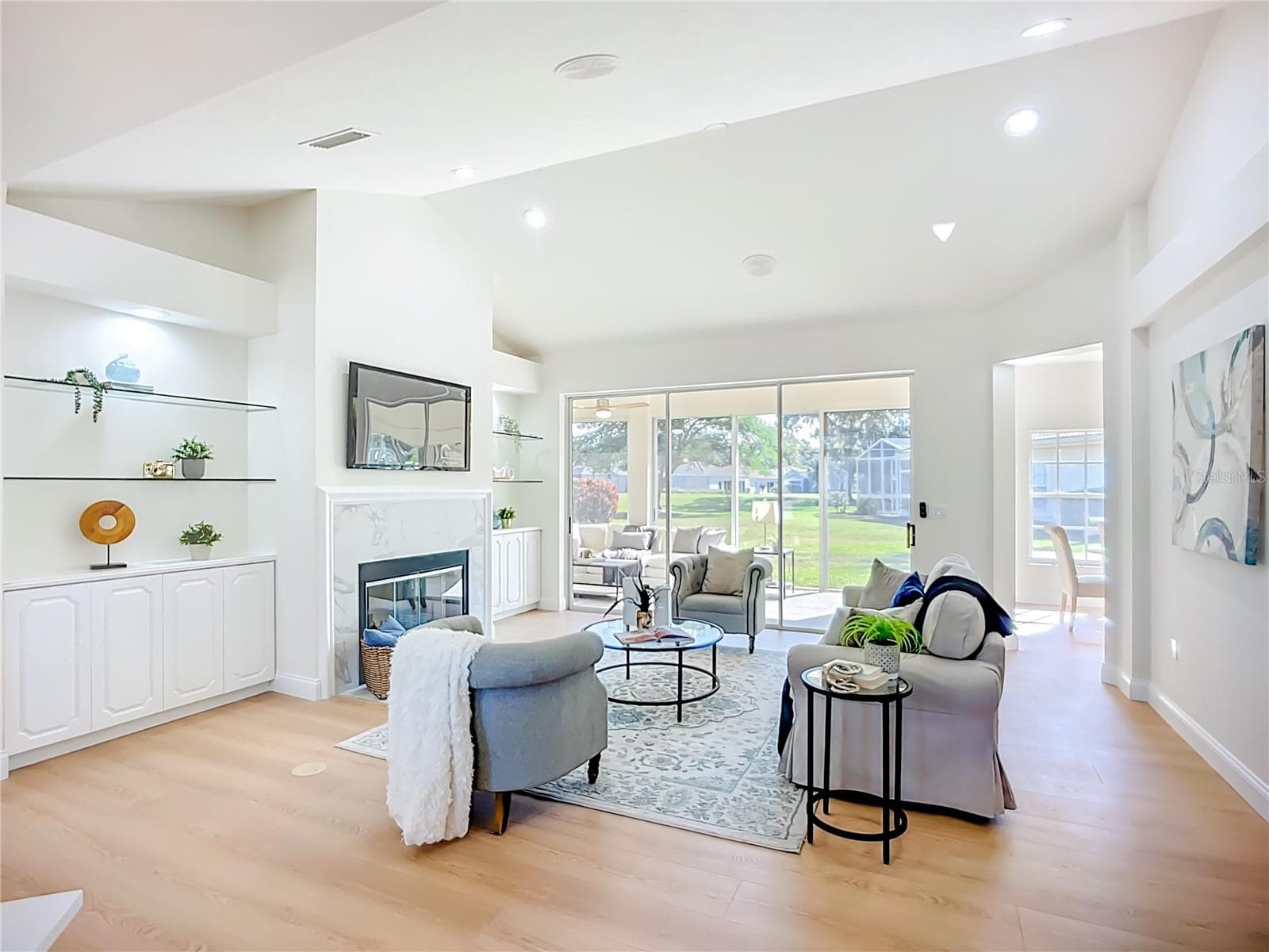 Single Family Residence at 2960 SANDRINGHAM PL, SARASOTA, photo 2 of 45