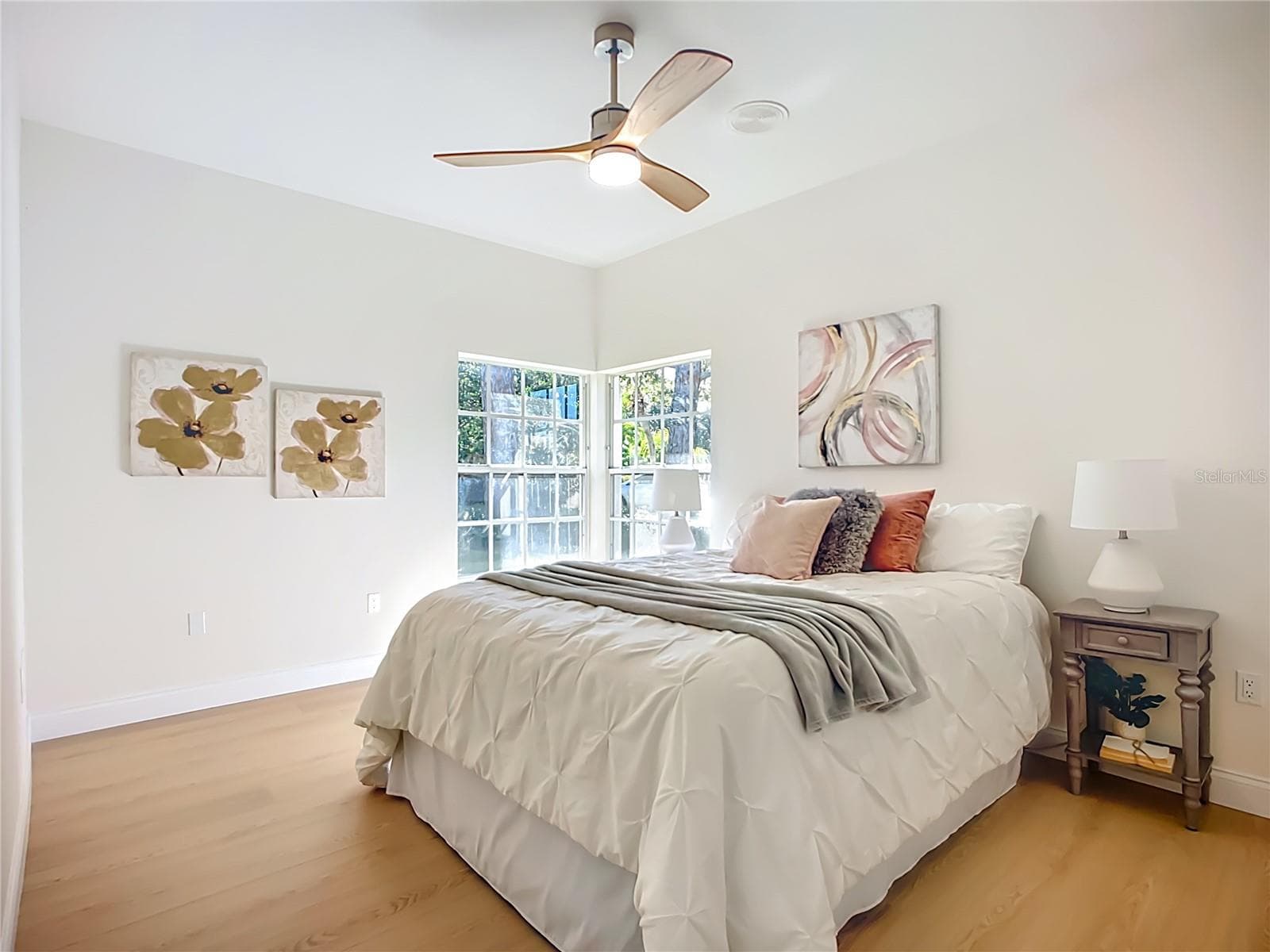 Single Family Residence at 2960 SANDRINGHAM PL, SARASOTA, photo 20 of 45