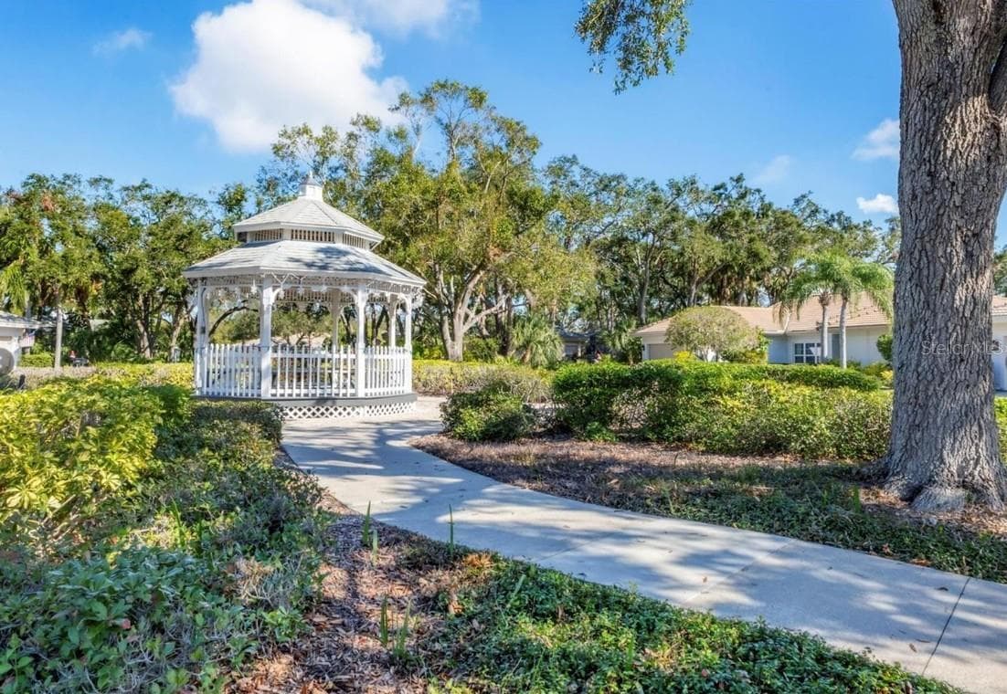 Single Family Residence at 2960 SANDRINGHAM PL, SARASOTA, photo 33 of 45